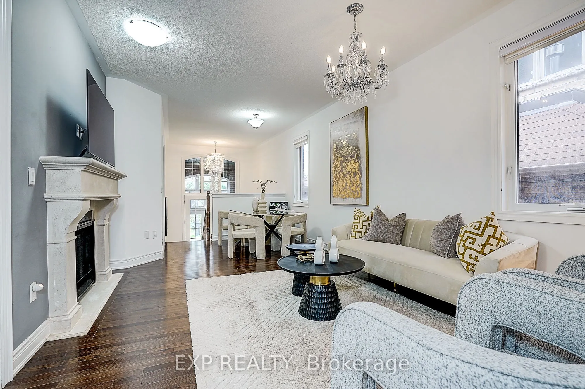 574 Sweetwater Crescent