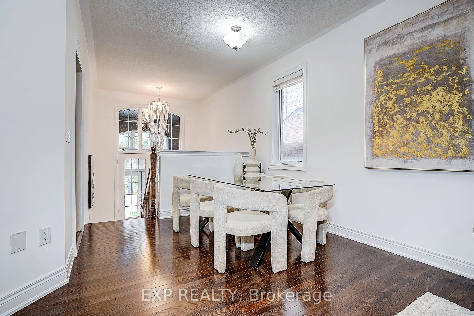 574 Sweetwater Crescent