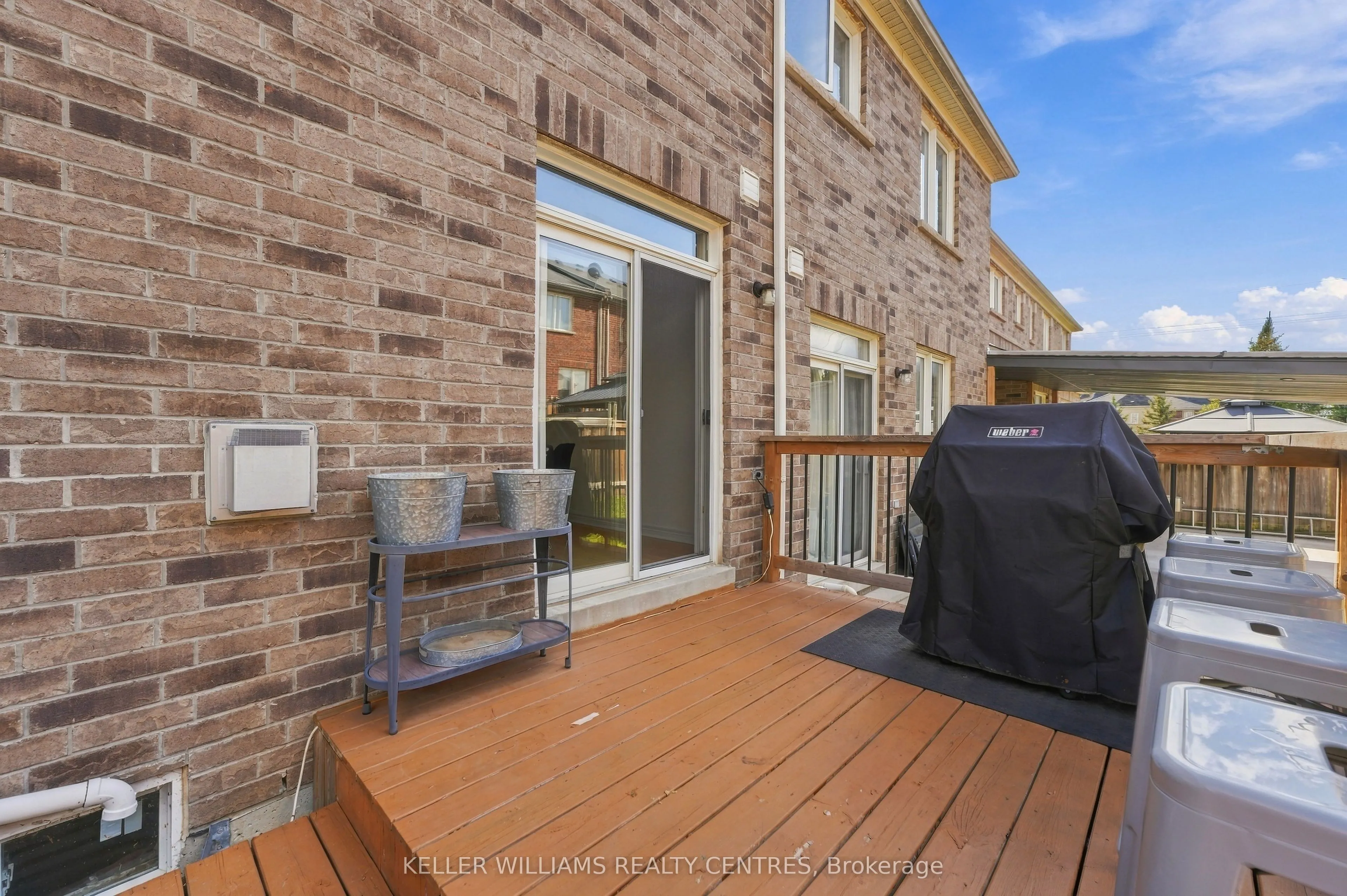 8 Rogers Trail