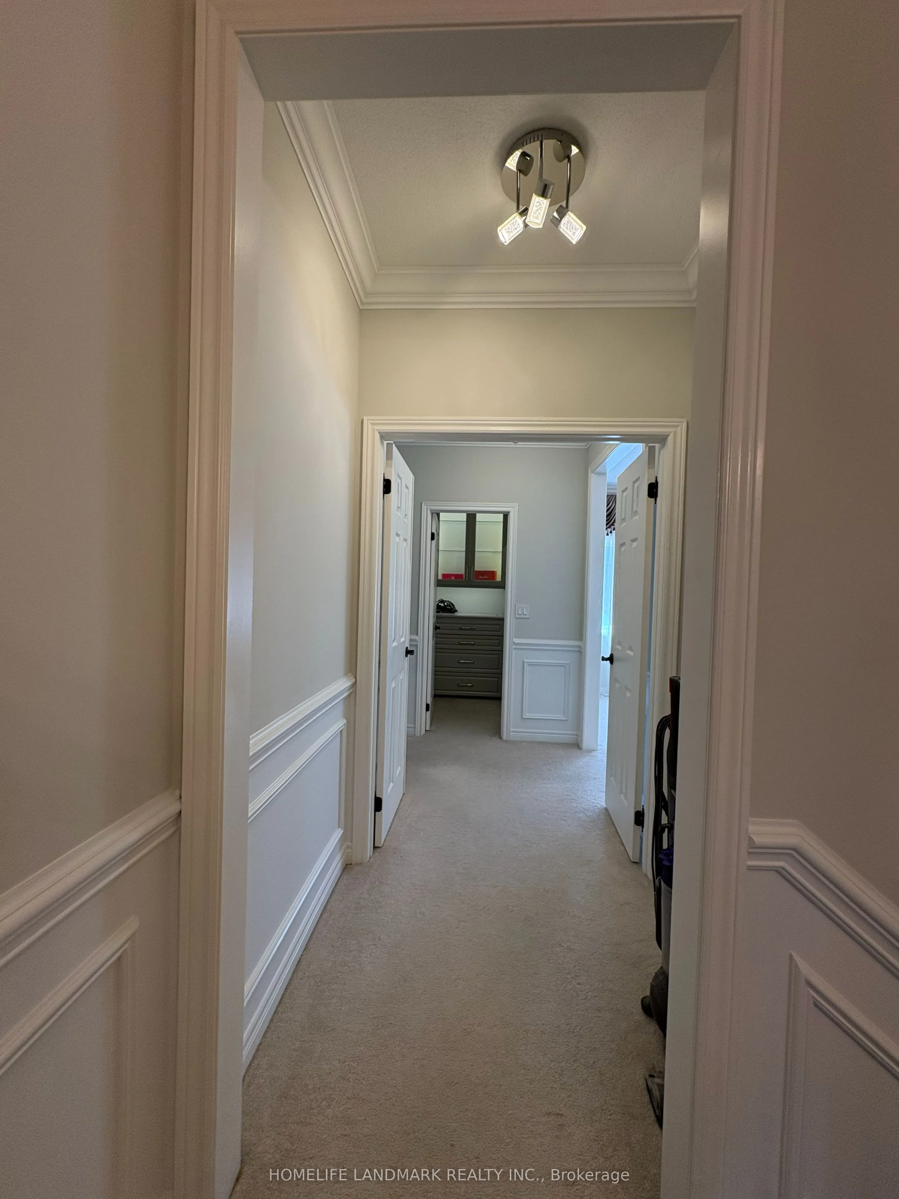 4 John Weddell Avenue