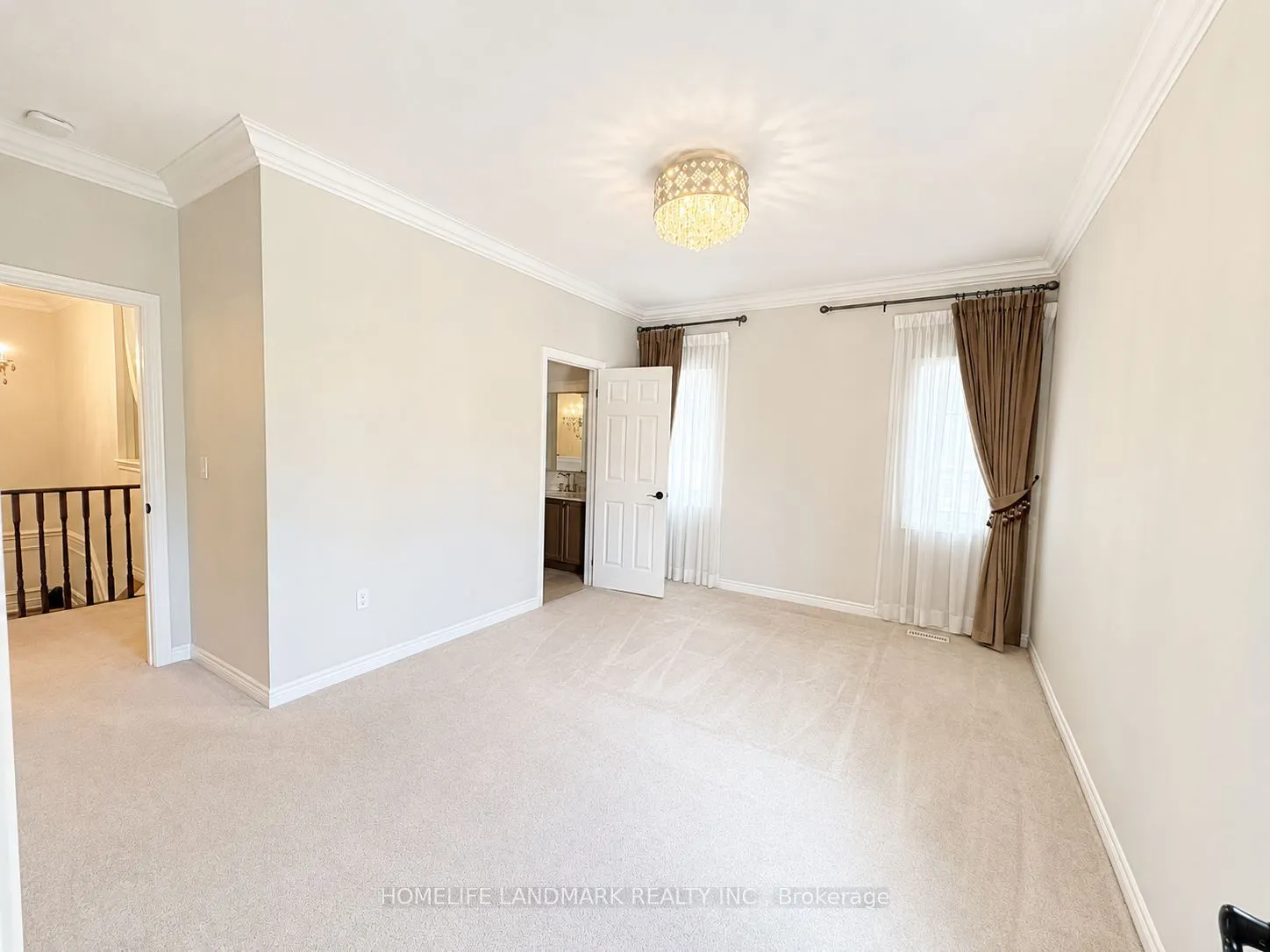 4 John Weddell Avenue