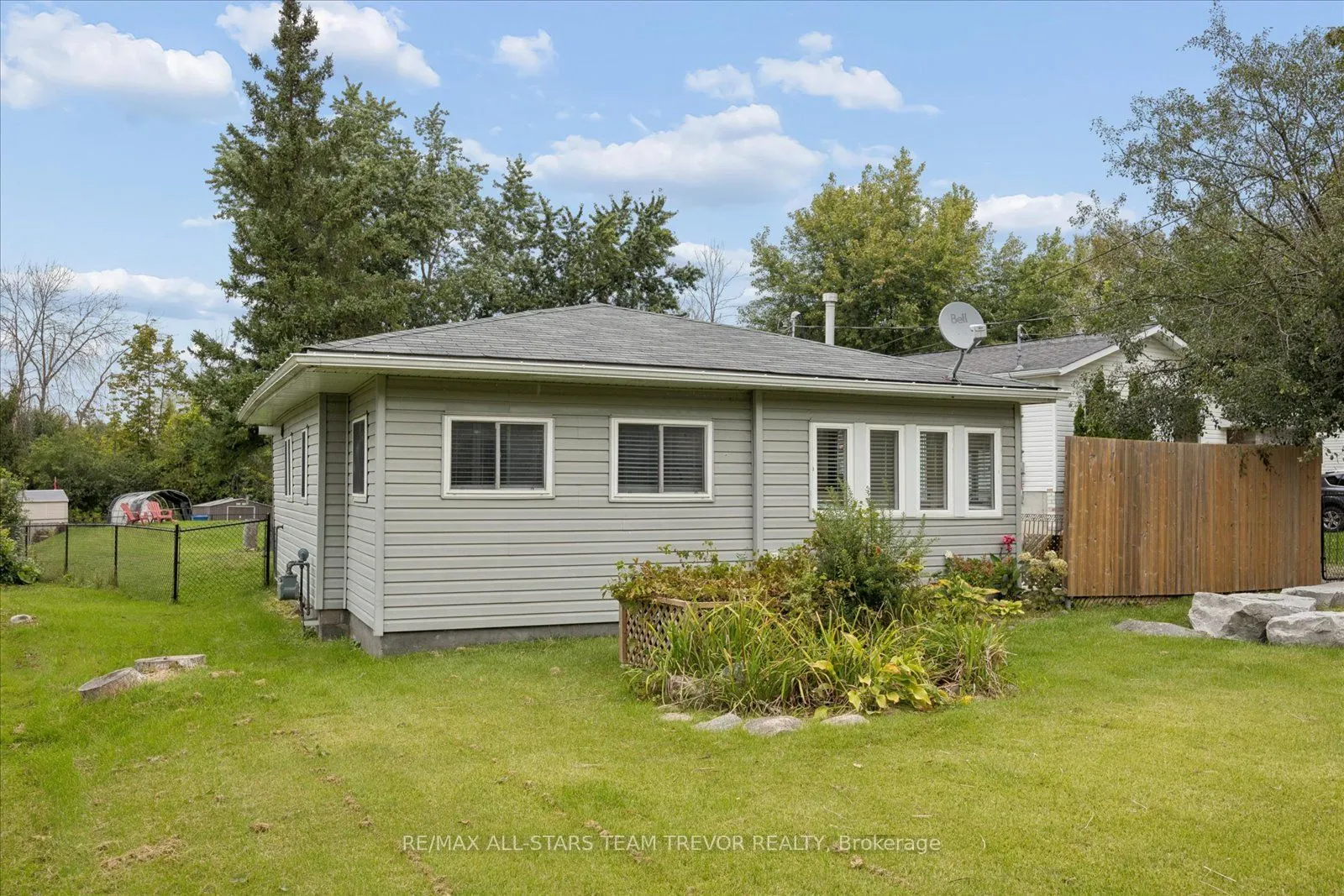 6286 Black River Road