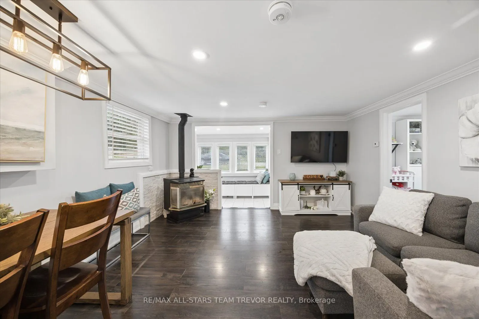 6286 Black River Road
