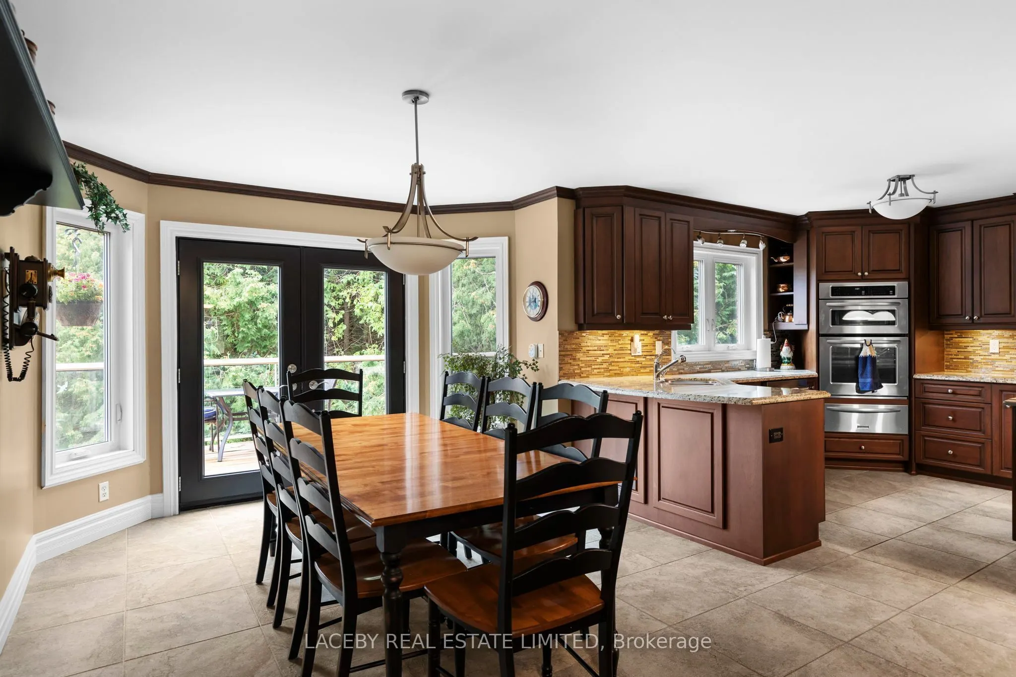 19 Grandview Crescent