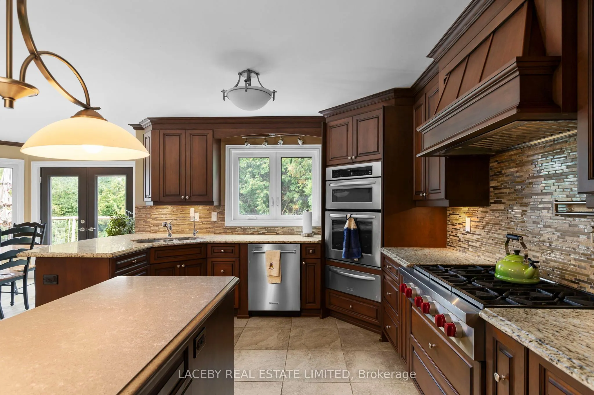 19 Grandview Crescent