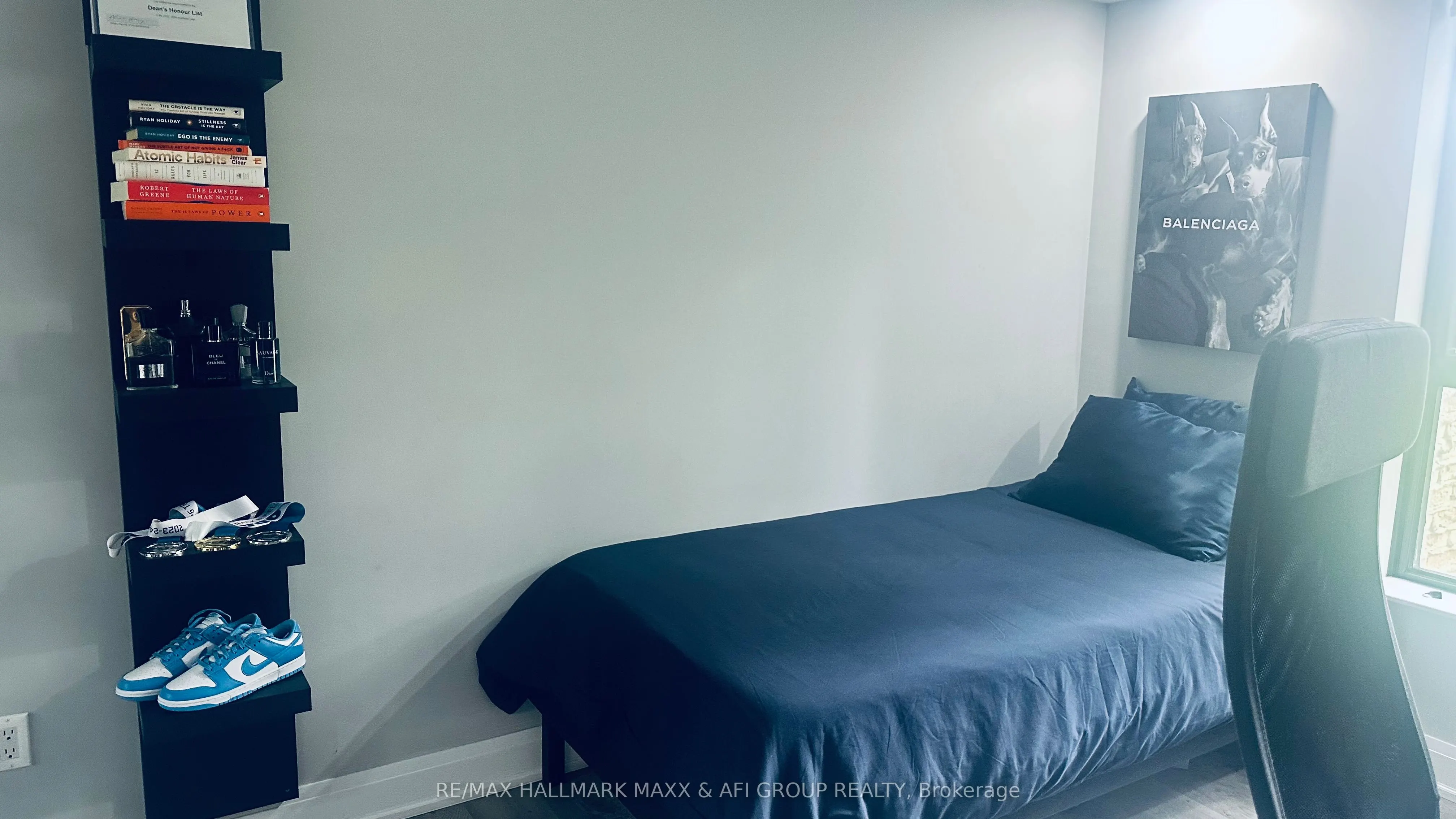 15390 Yonge Street #201