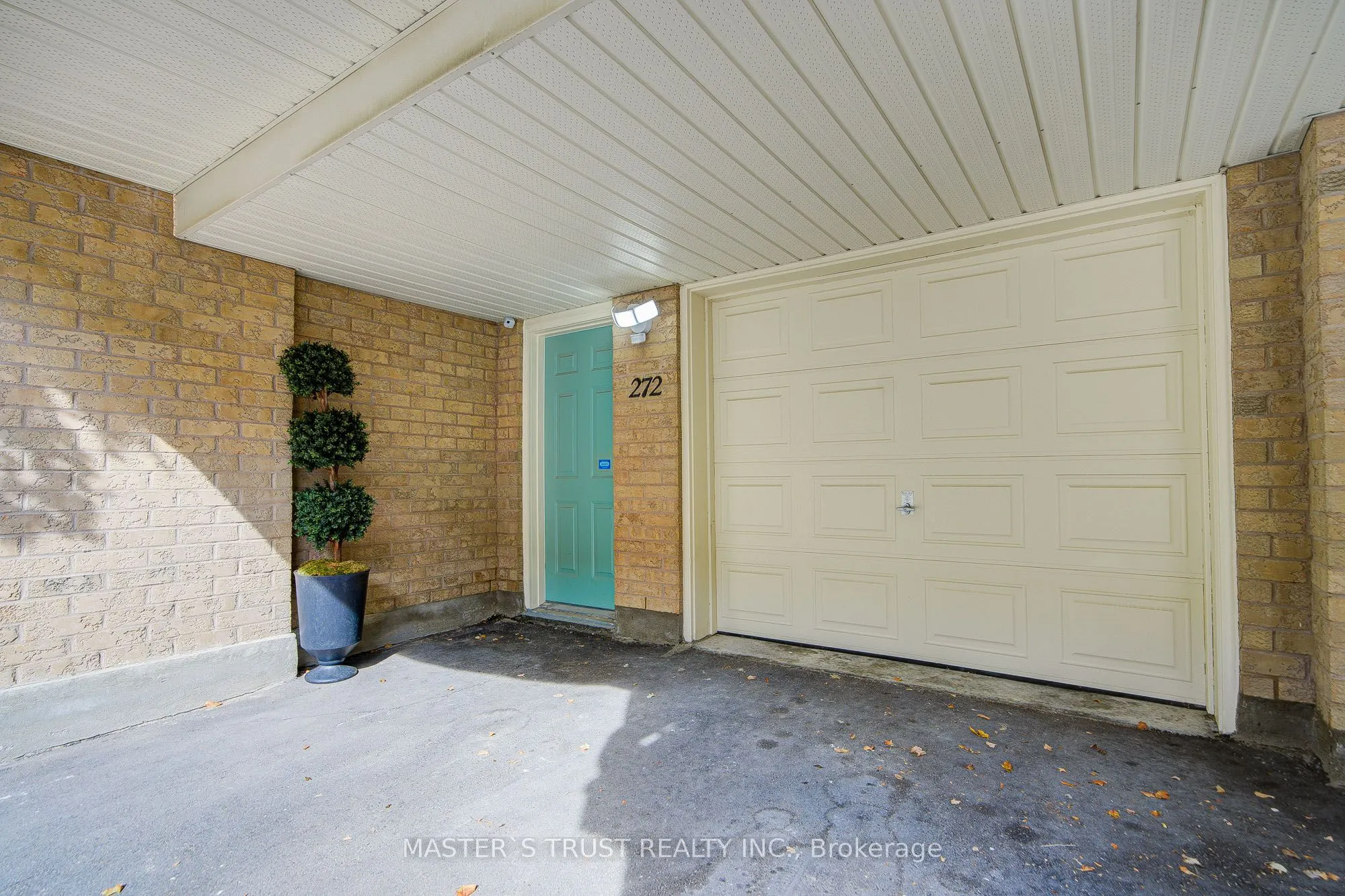 23 Observatory Lane #272