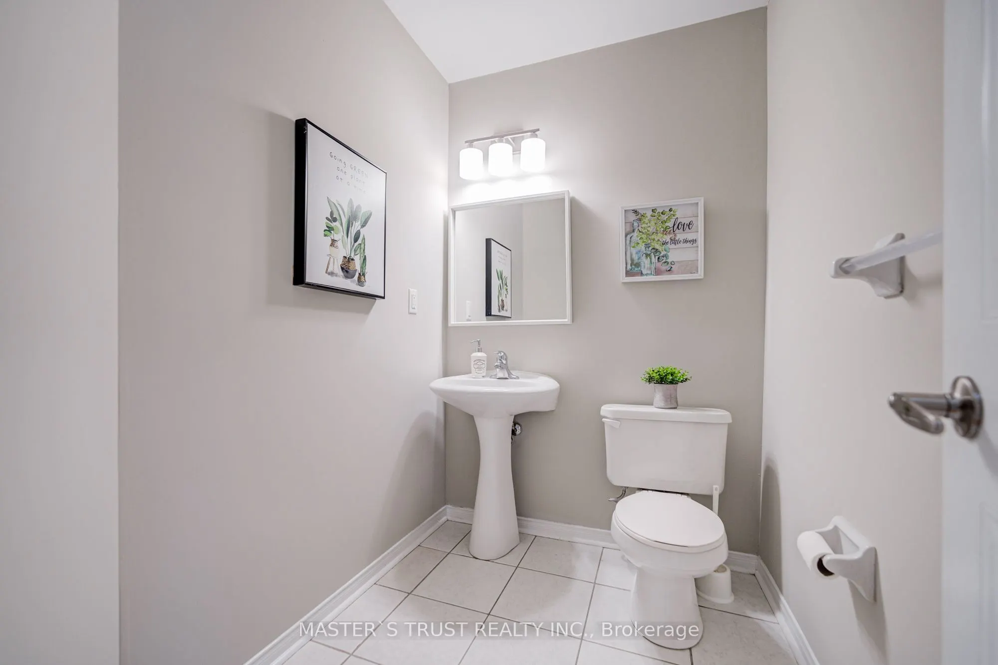 23 Observatory Lane #272