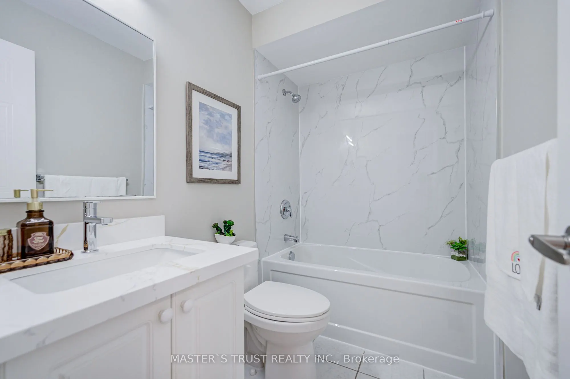 23 Observatory Lane #272