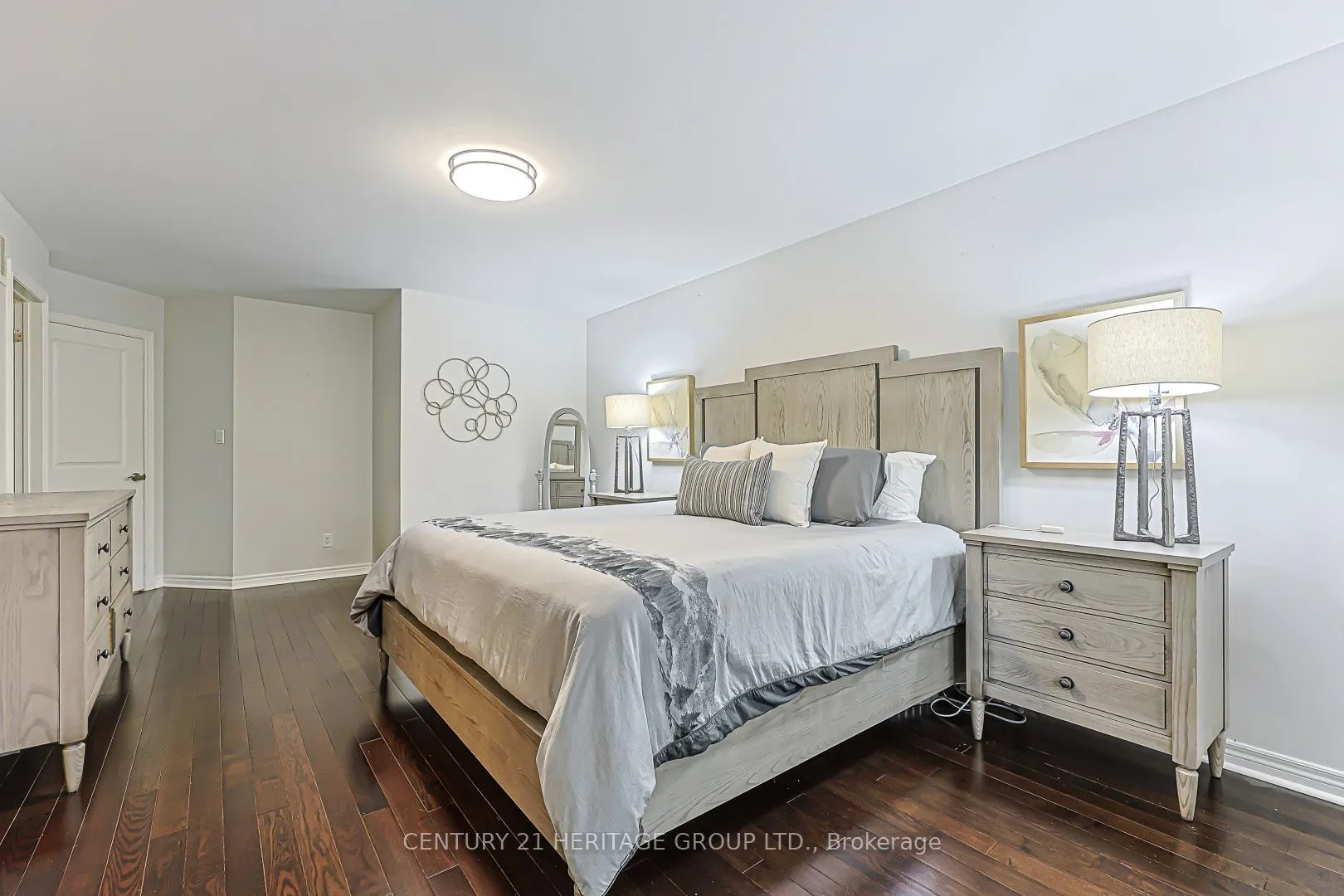 546 Tapestry Lane #3