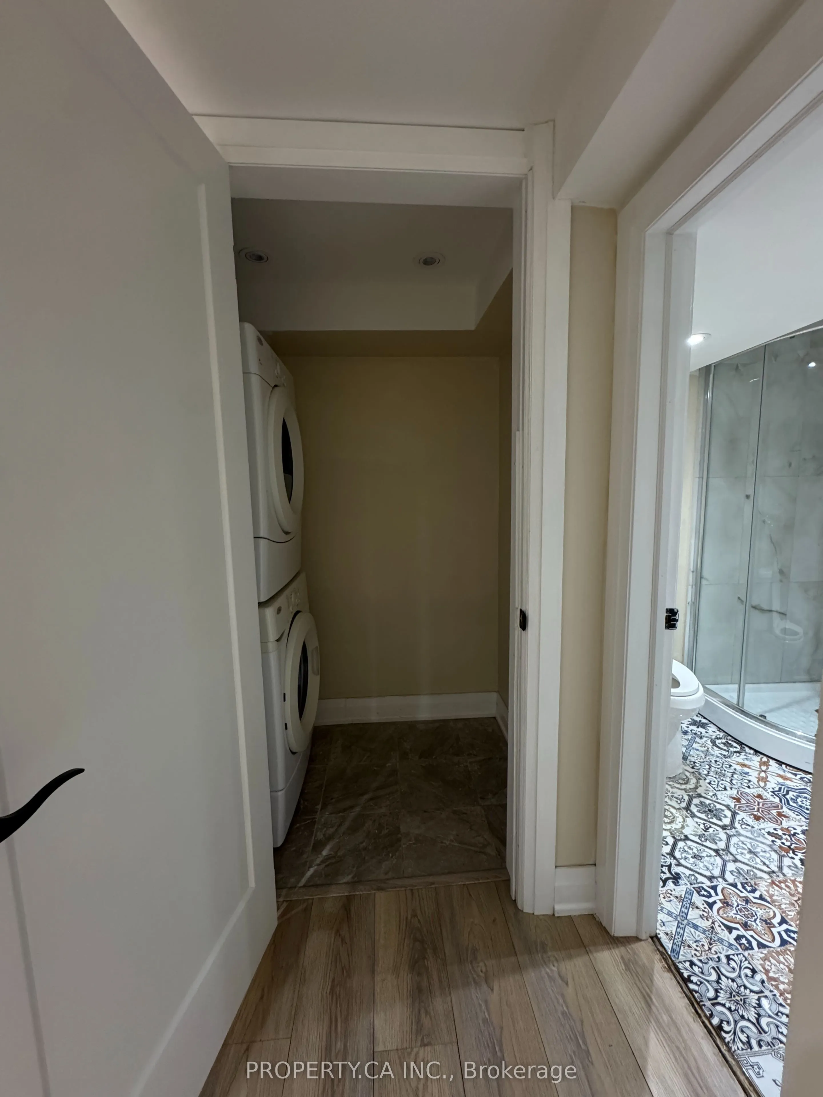 746 Leslie Valley Drive #Lower