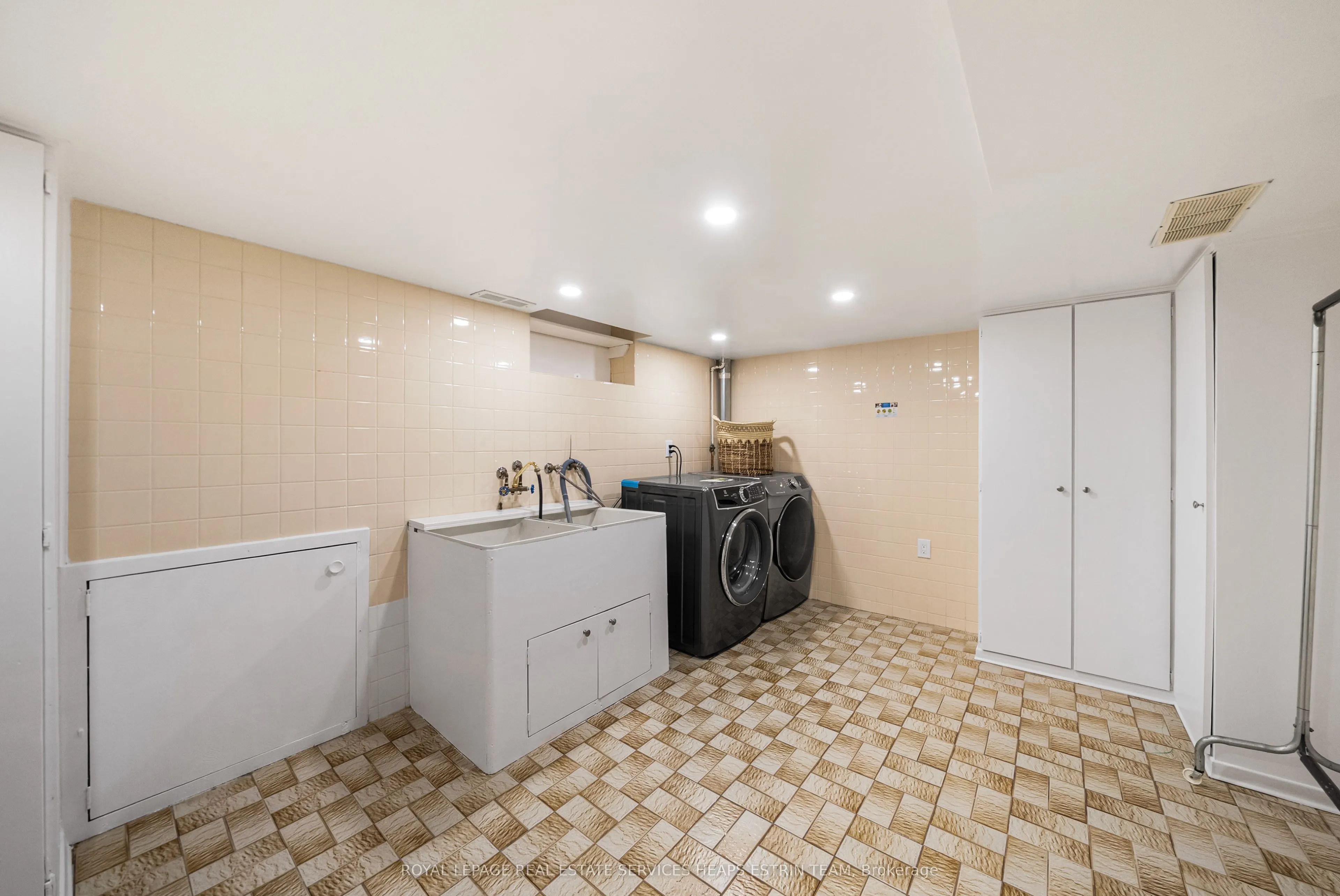 129 Babcombe Drive