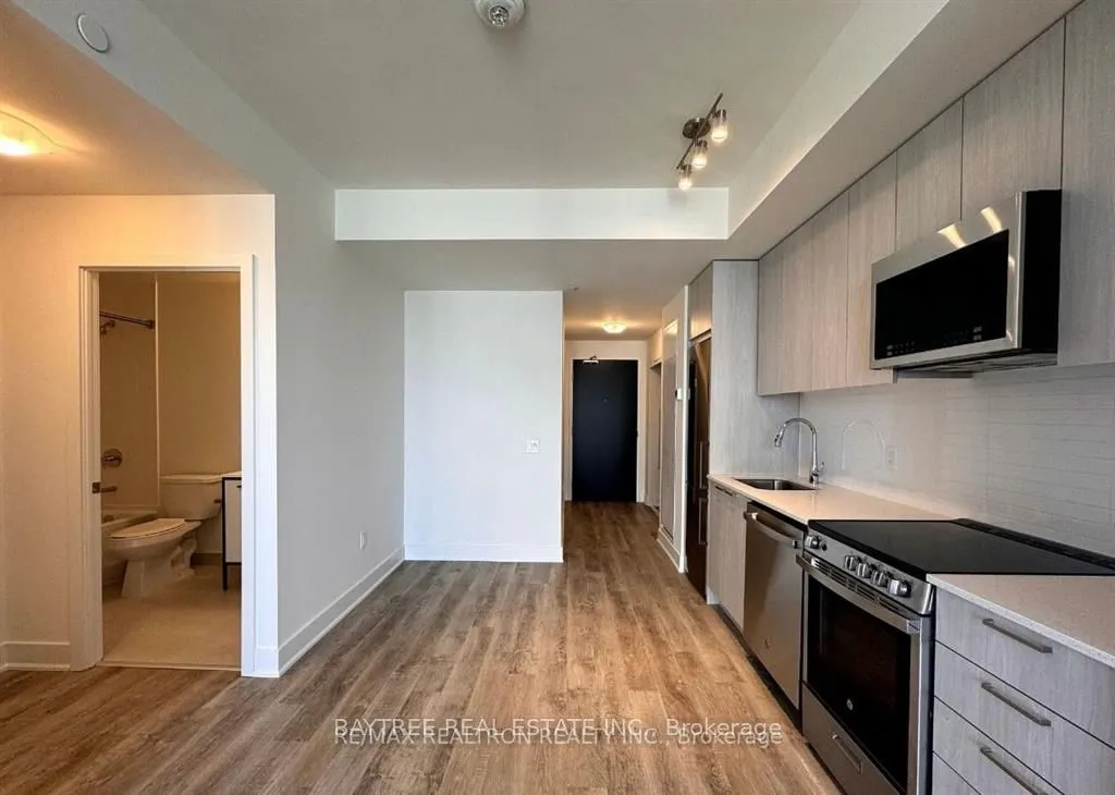 185 Deerfield Road #1205