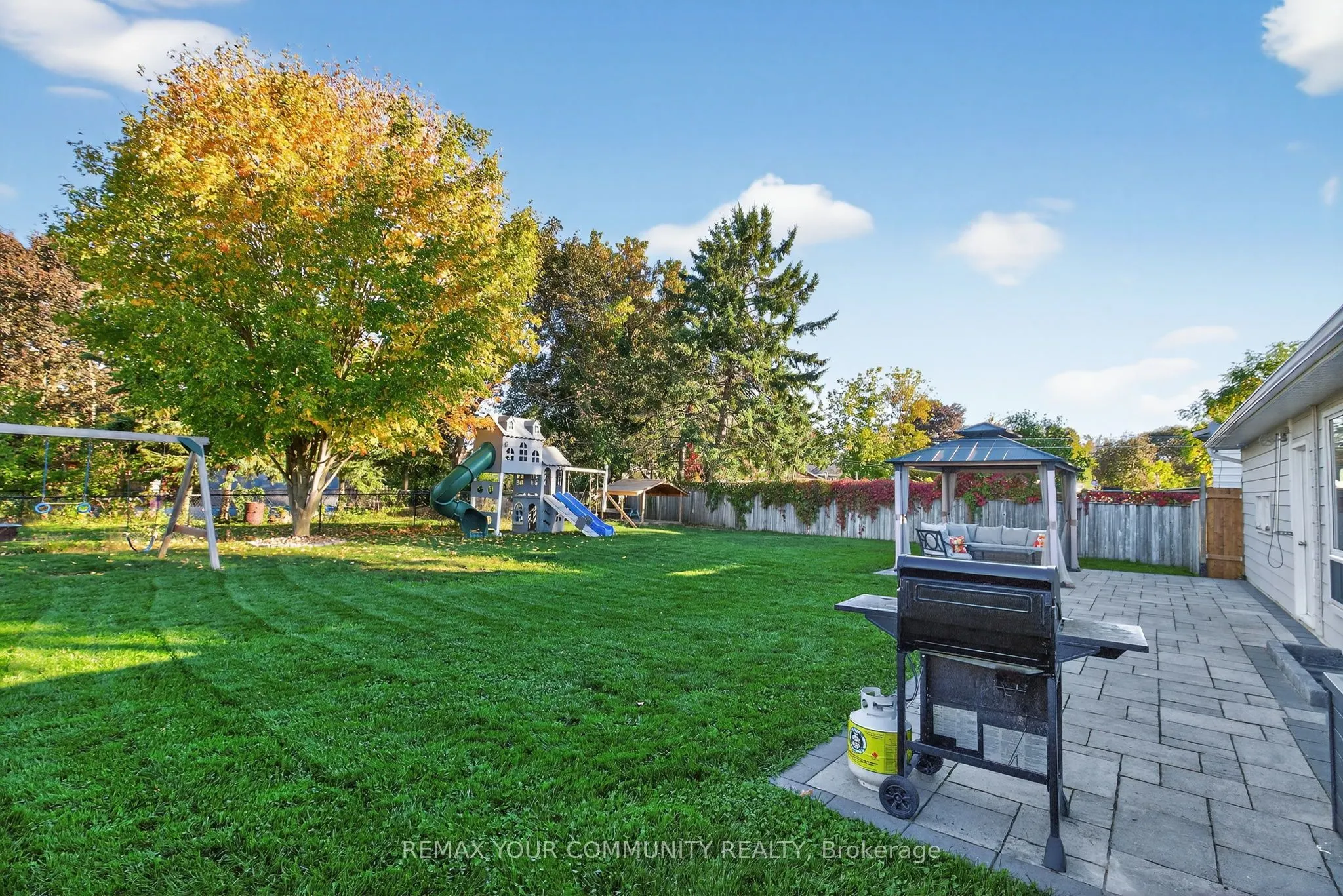 239 Sunset Crescent