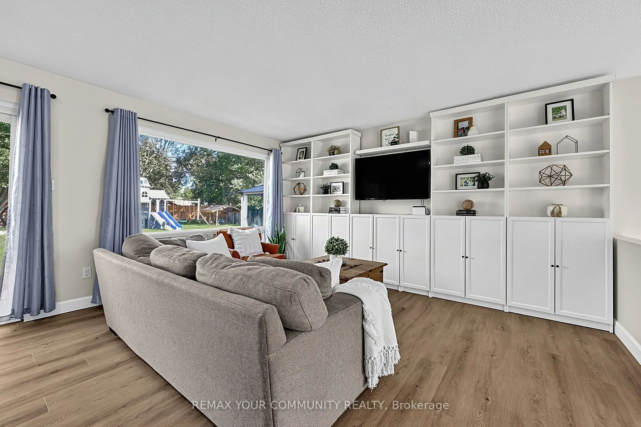 239 Sunset Crescent