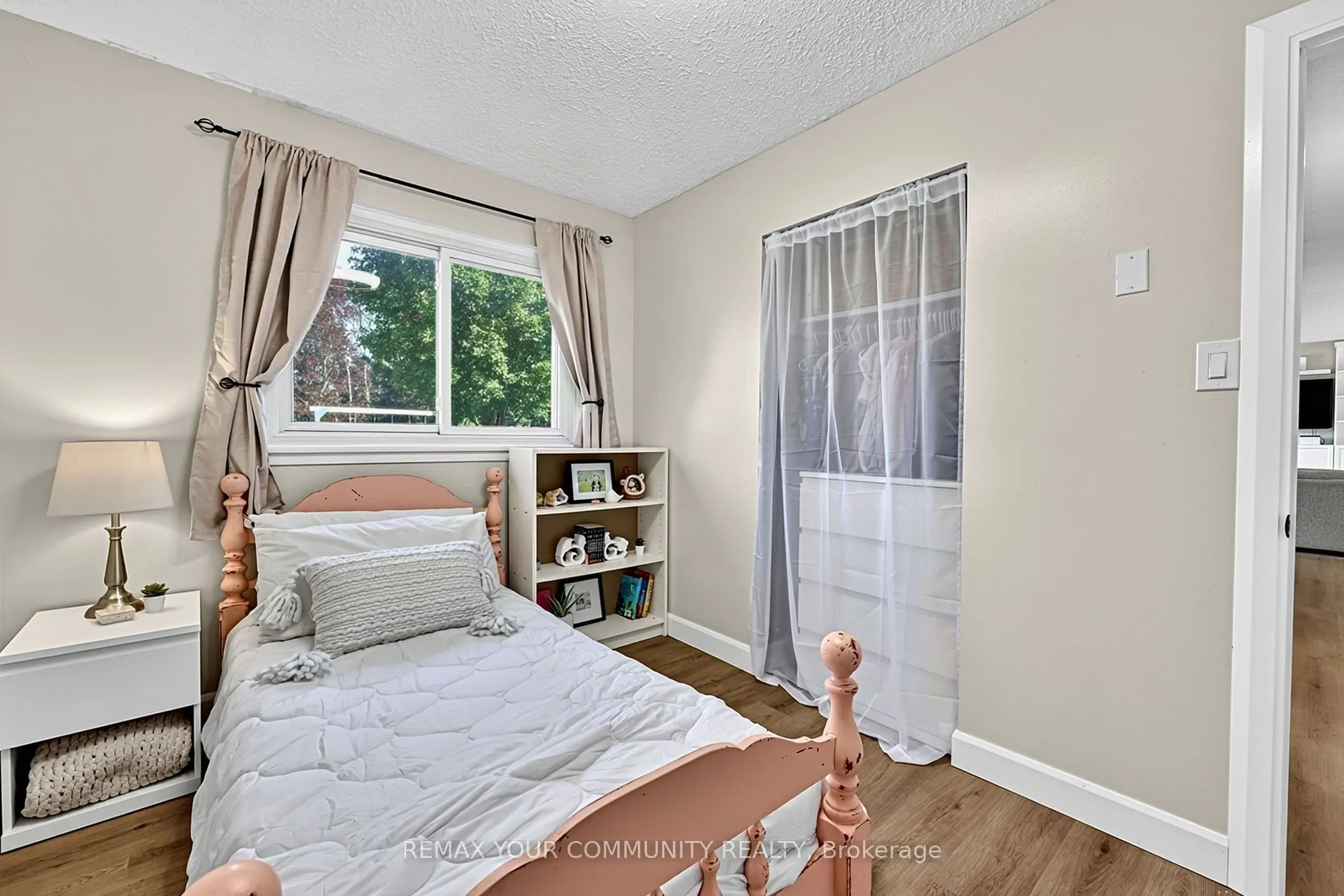 239 Sunset Crescent