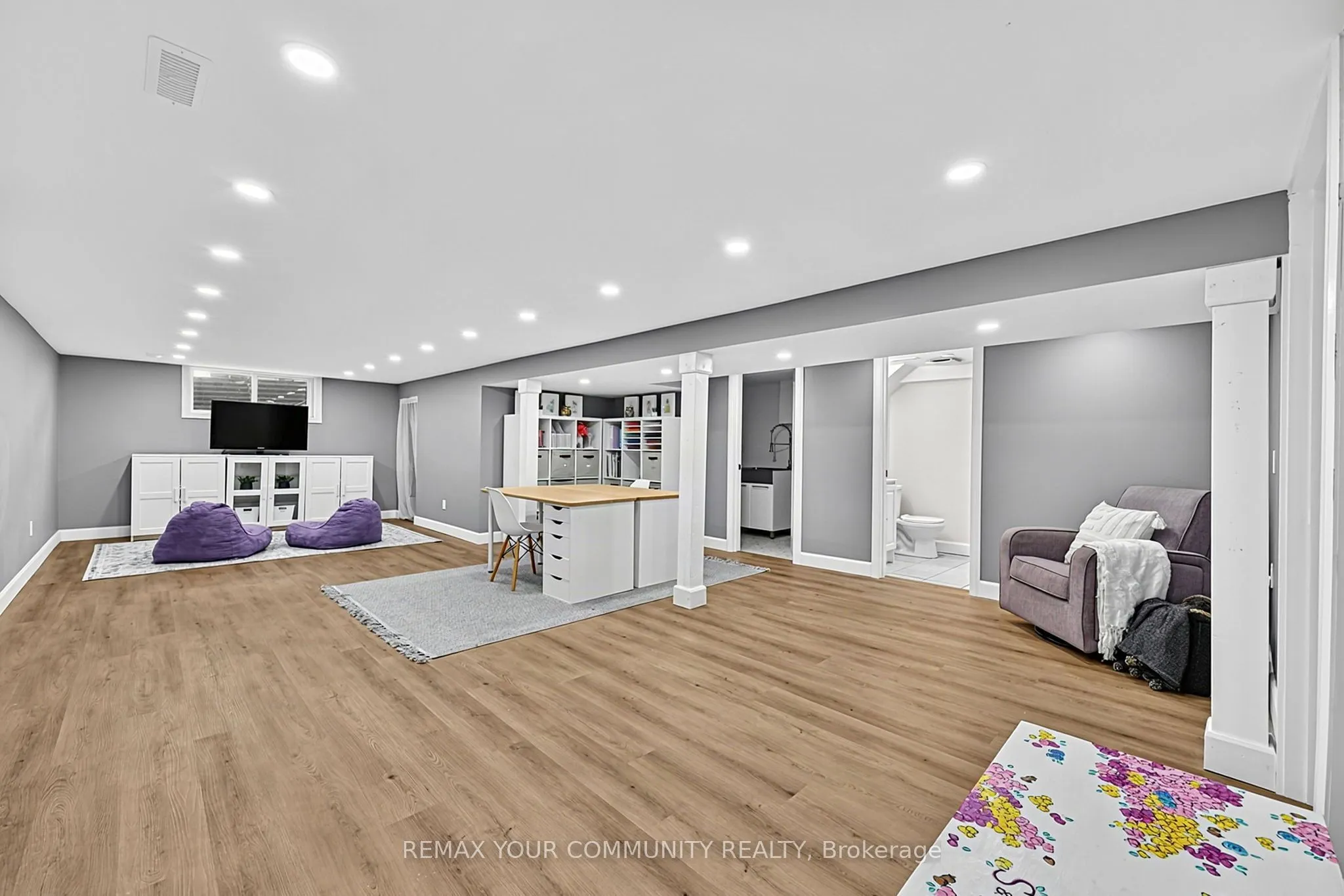 239 Sunset Crescent