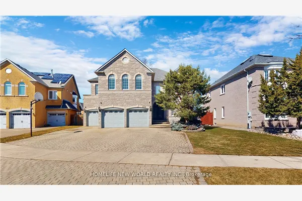 115 Golden Tulip Crescent