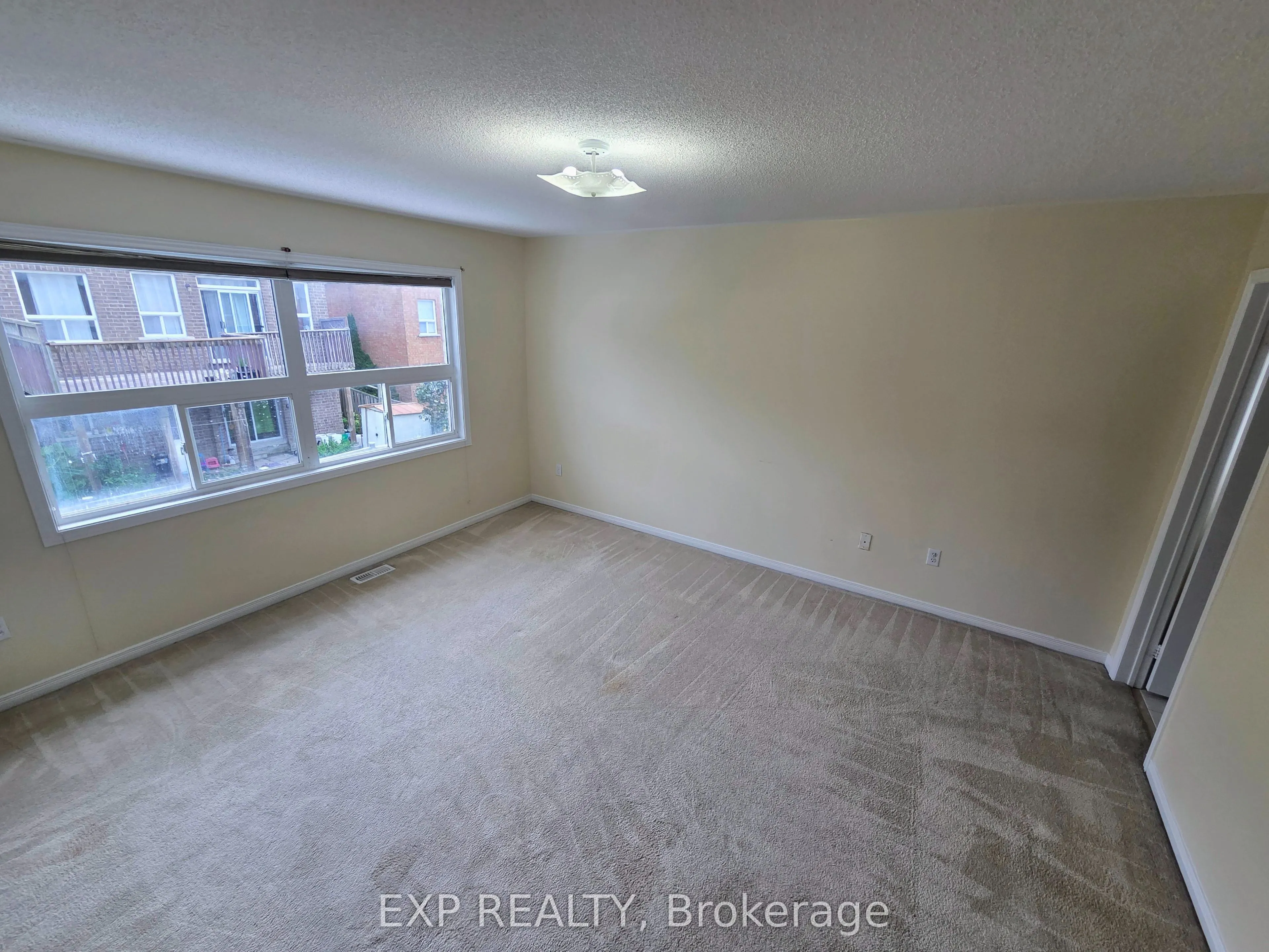 384 Flagstone Way #Upper