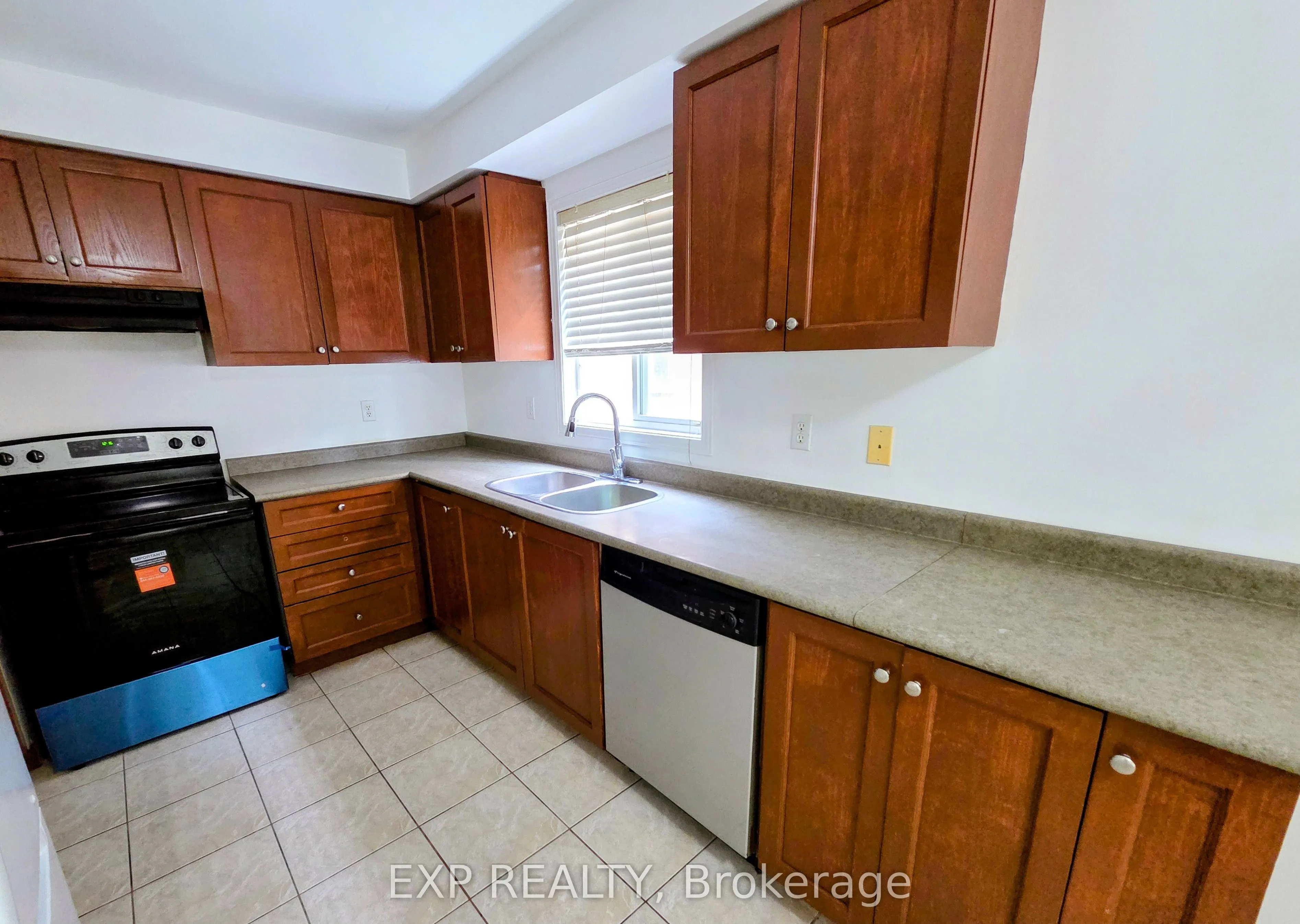 384 Flagstone Way #Upper