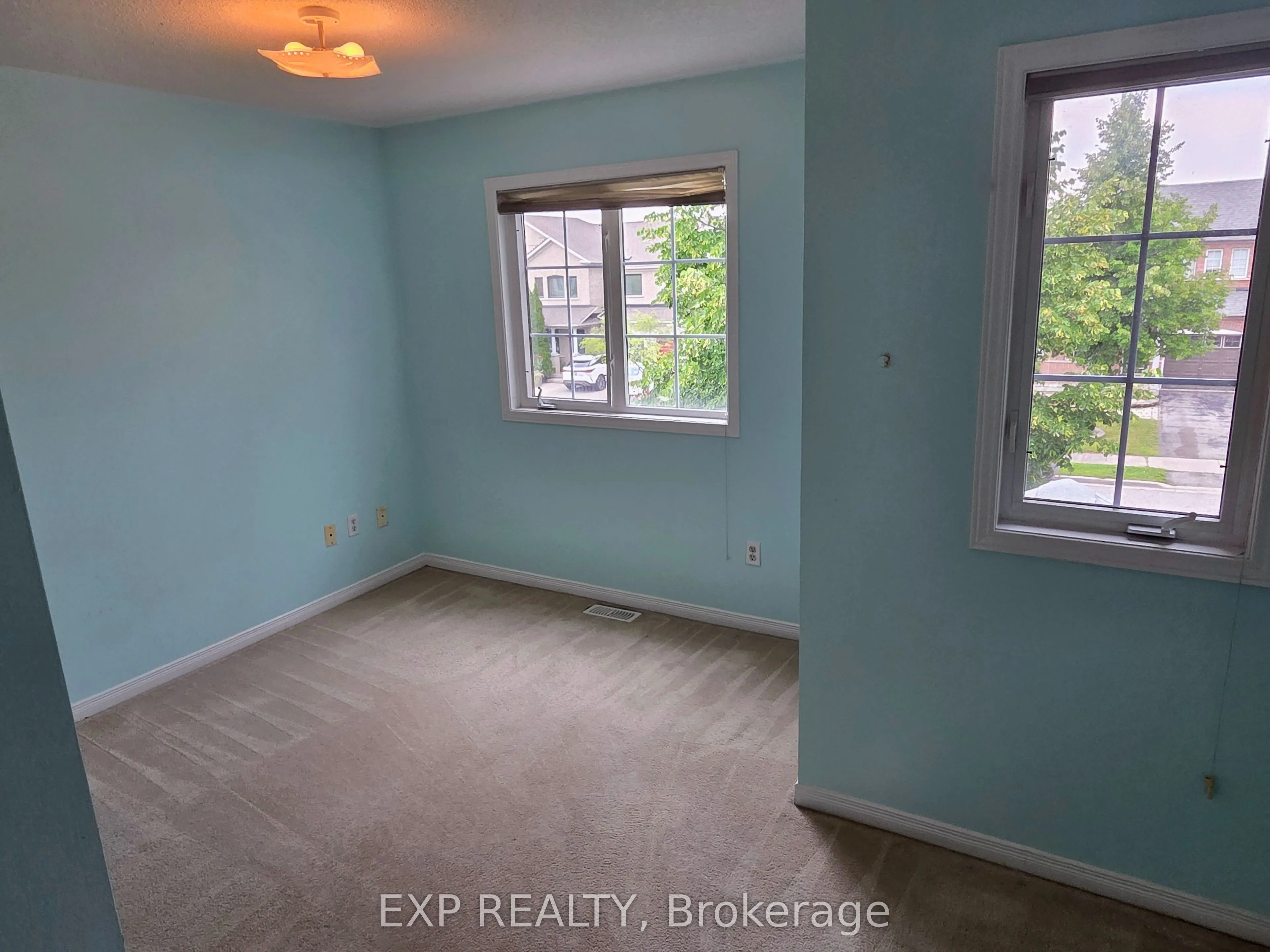 384 Flagstone Way #Upper
