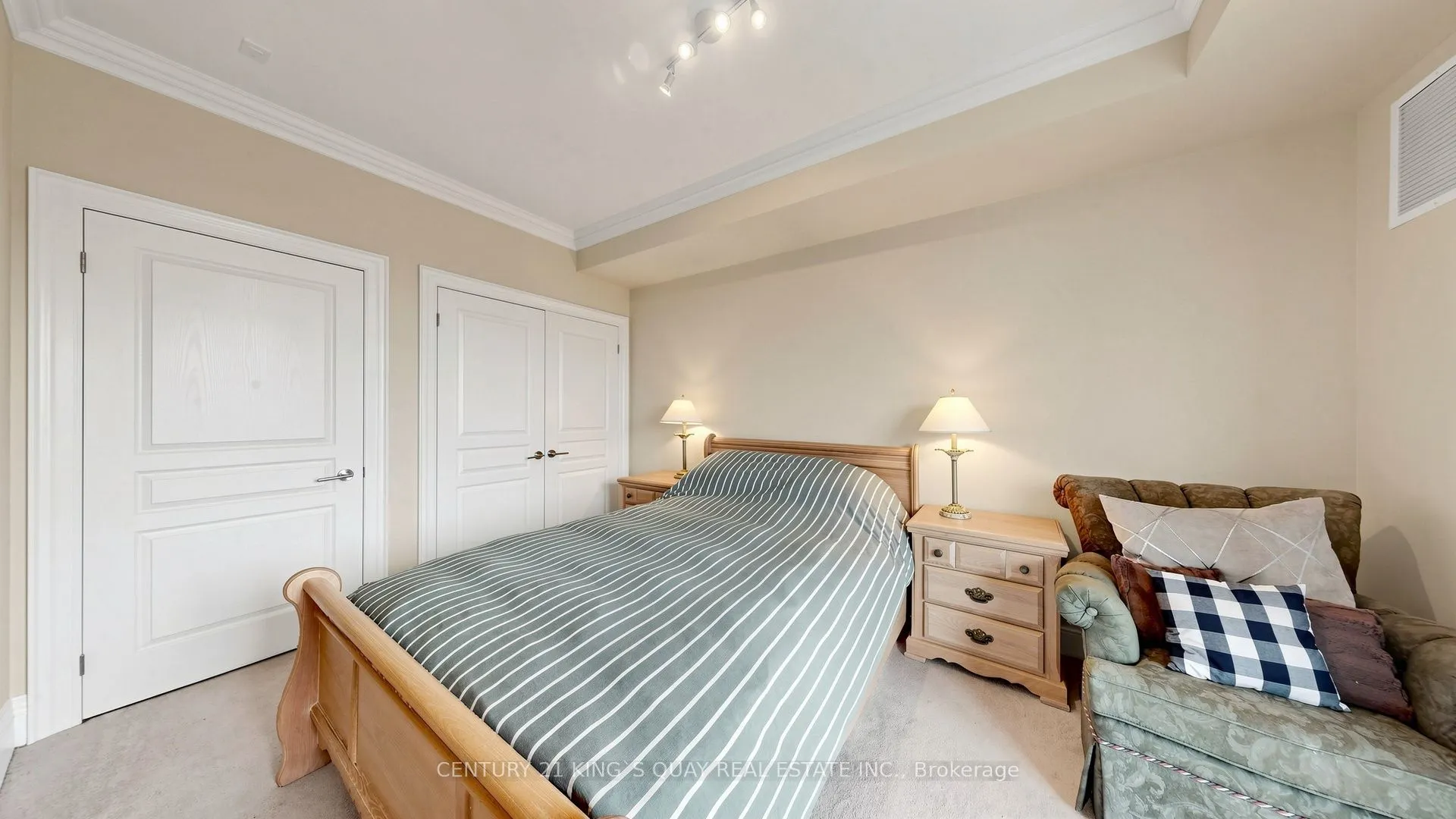 35 Baker Hill Boulevard #221
