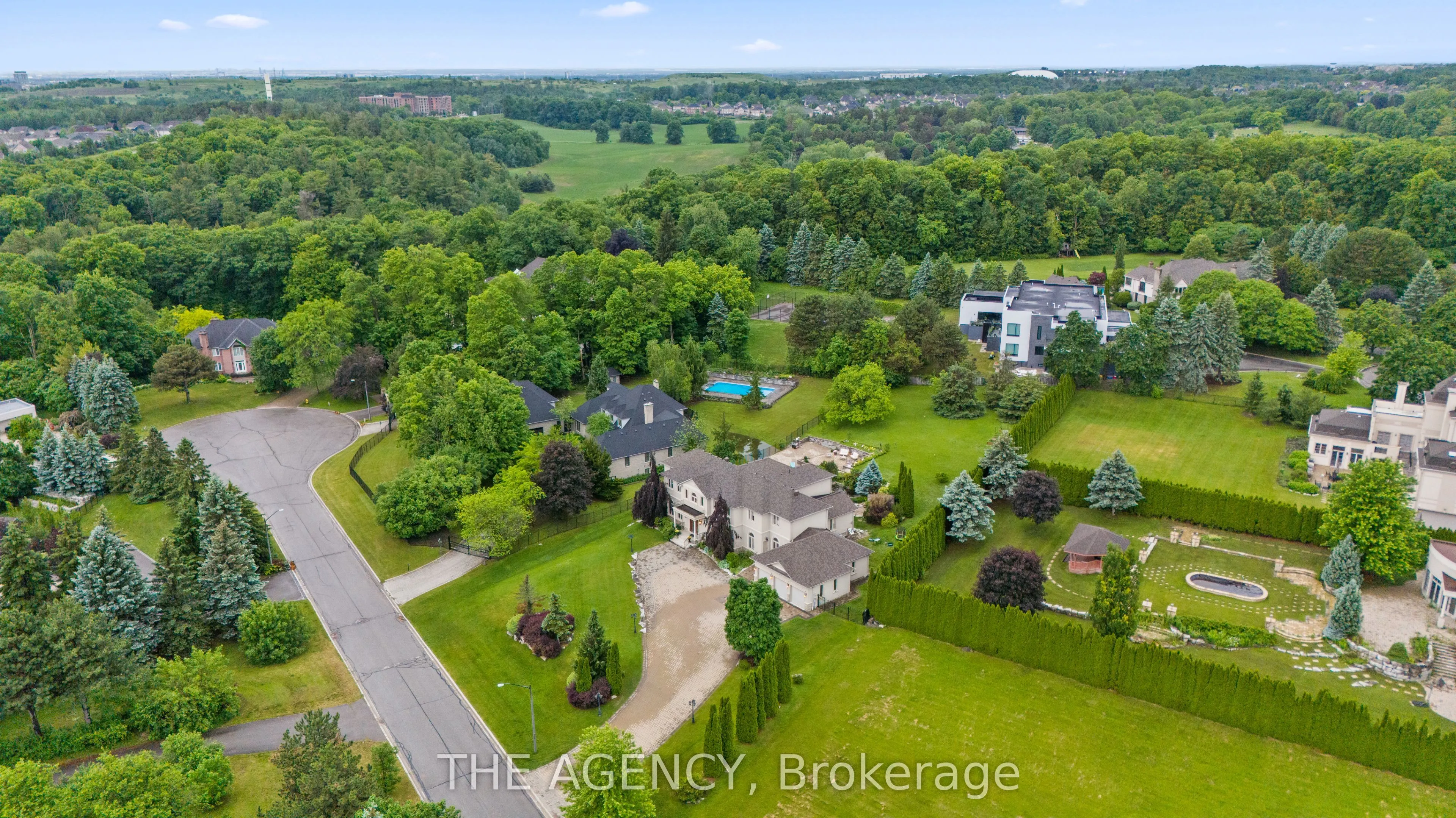 16 Dew Drop Court