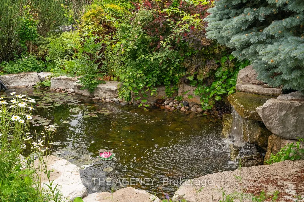 16 Dew Drop Court