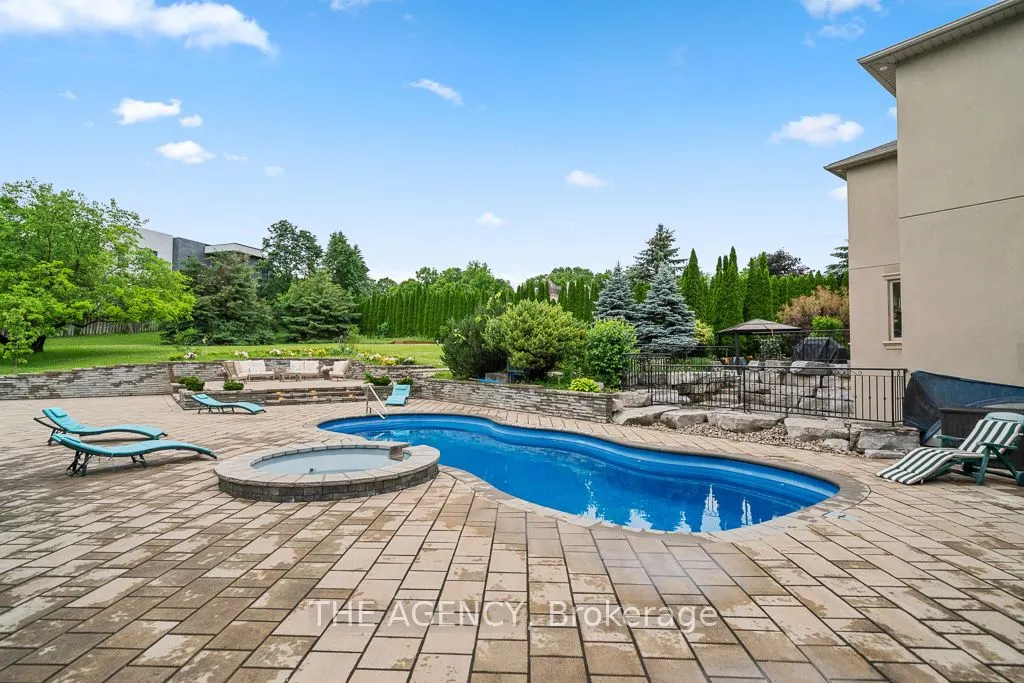 16 Dew Drop Court