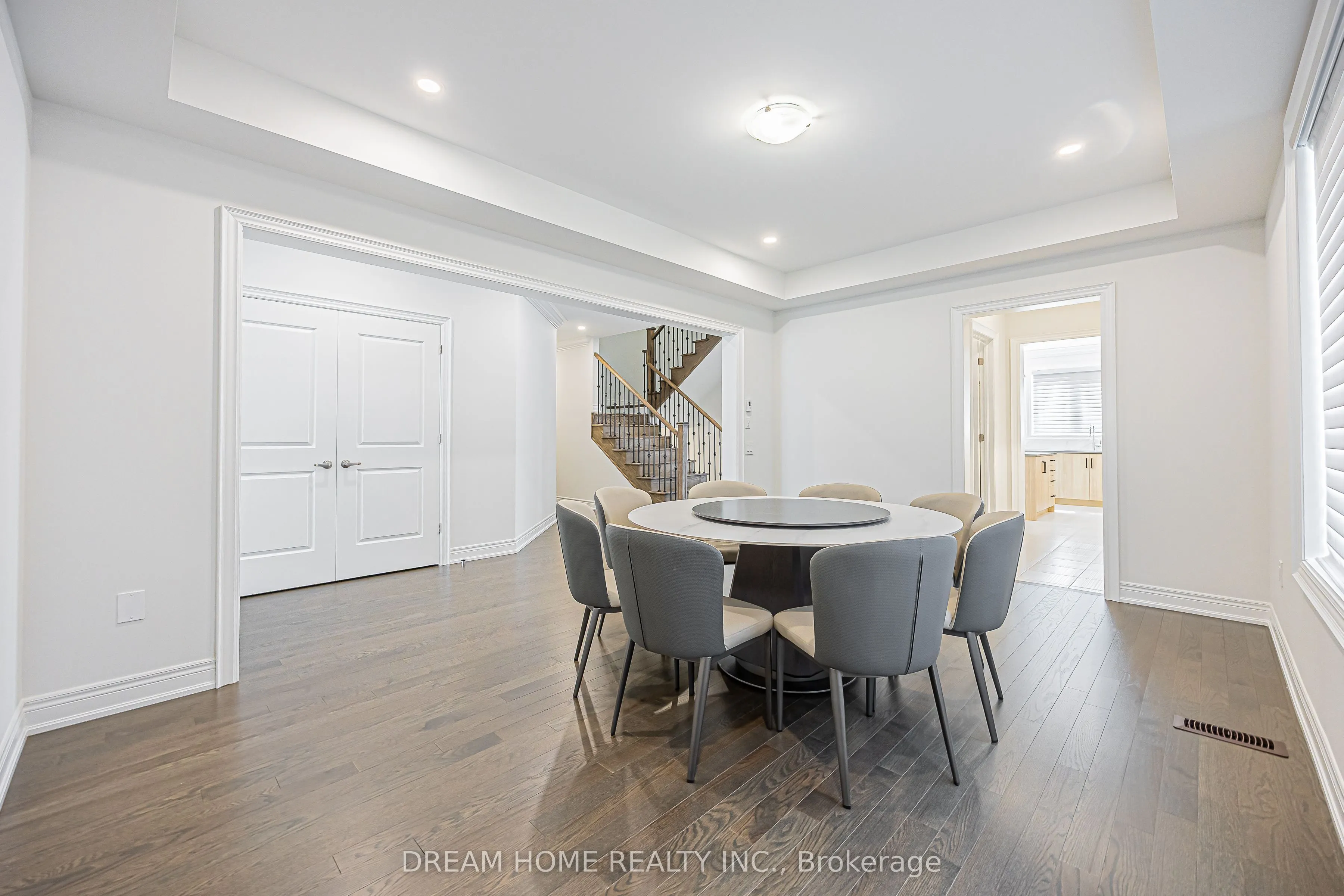 16 Fair Winds Lane