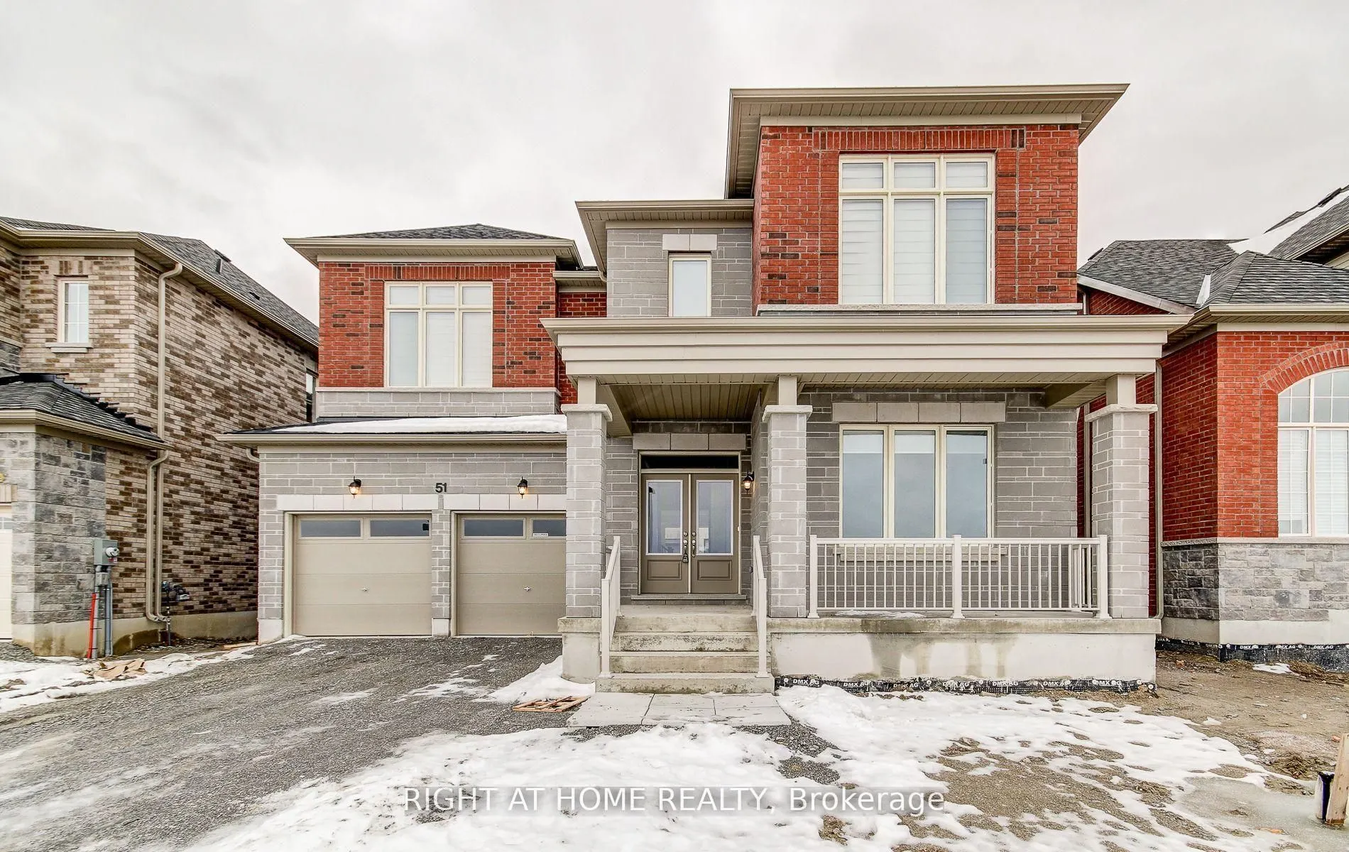 51 Lorrain Hand Crescent