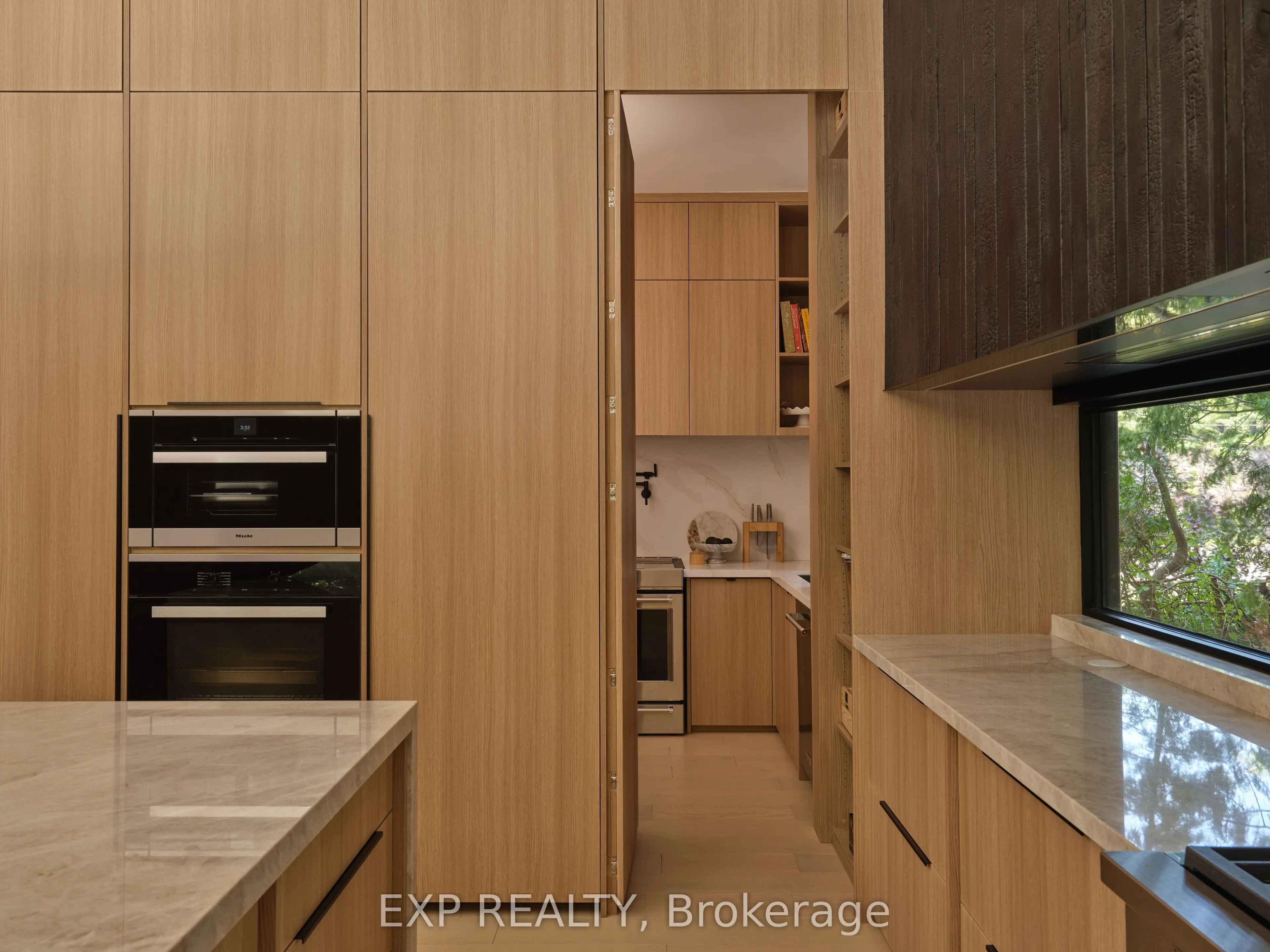 105 Park Crescent
