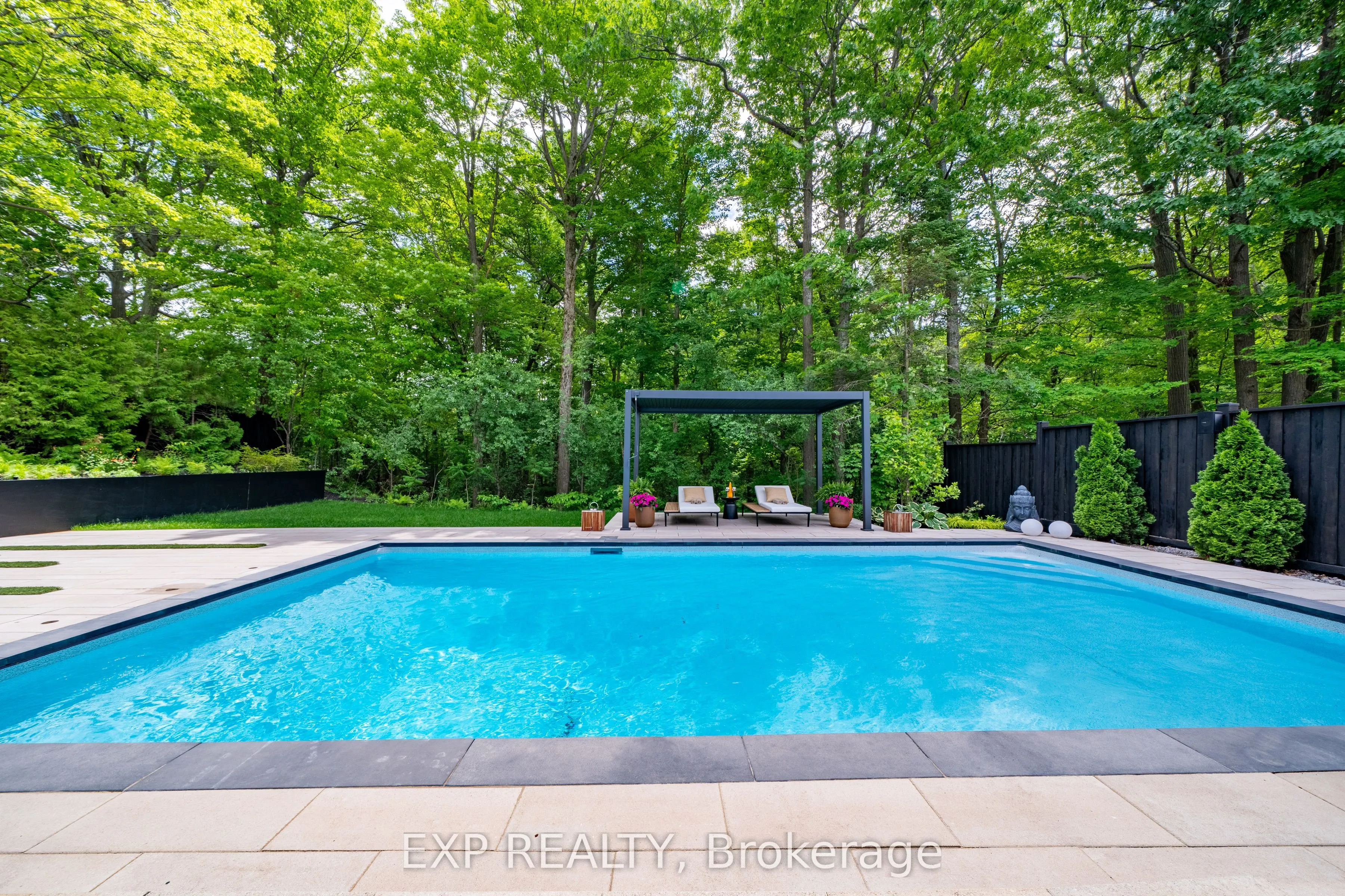 105 Park Crescent