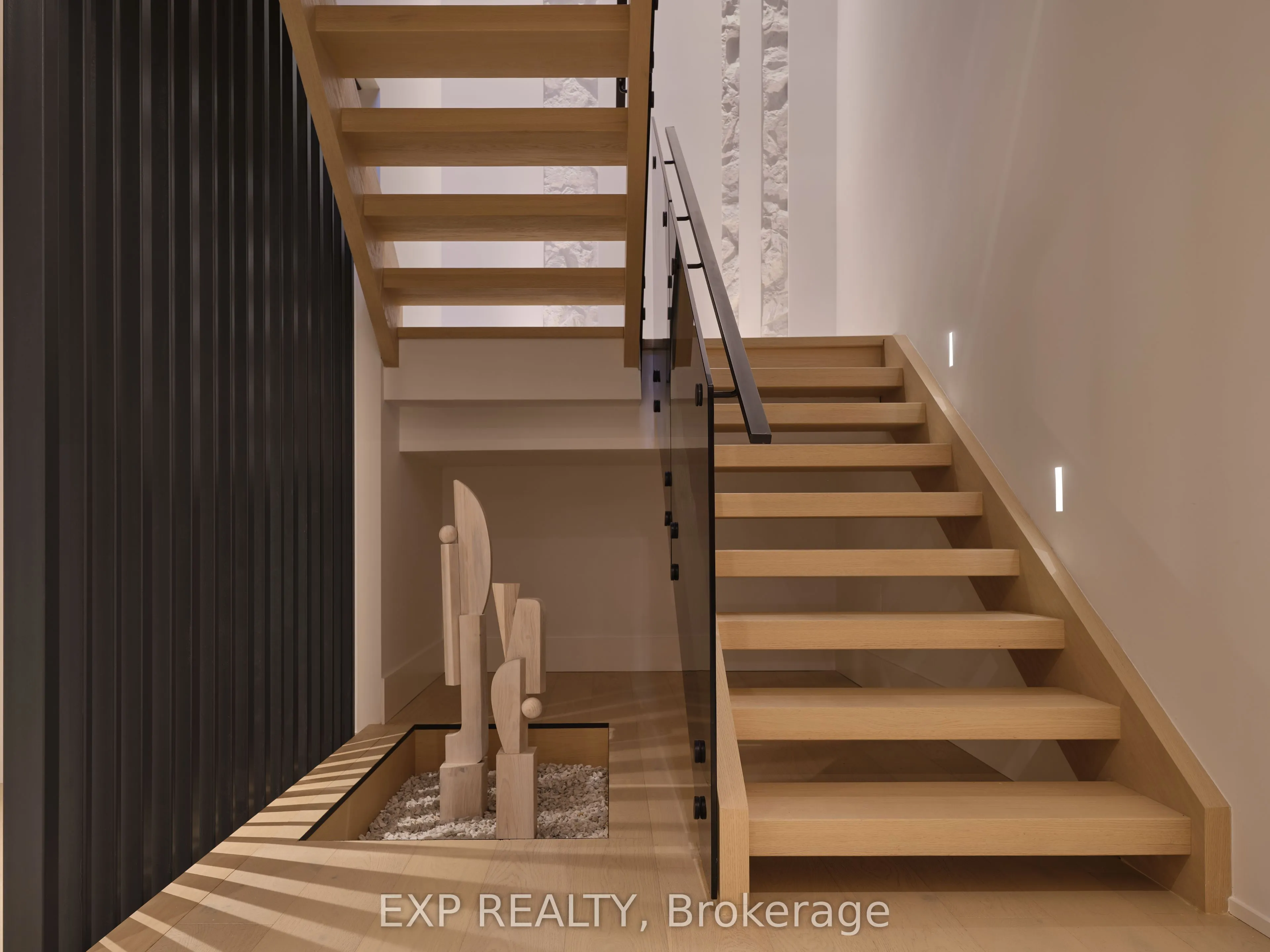 105 Park Crescent