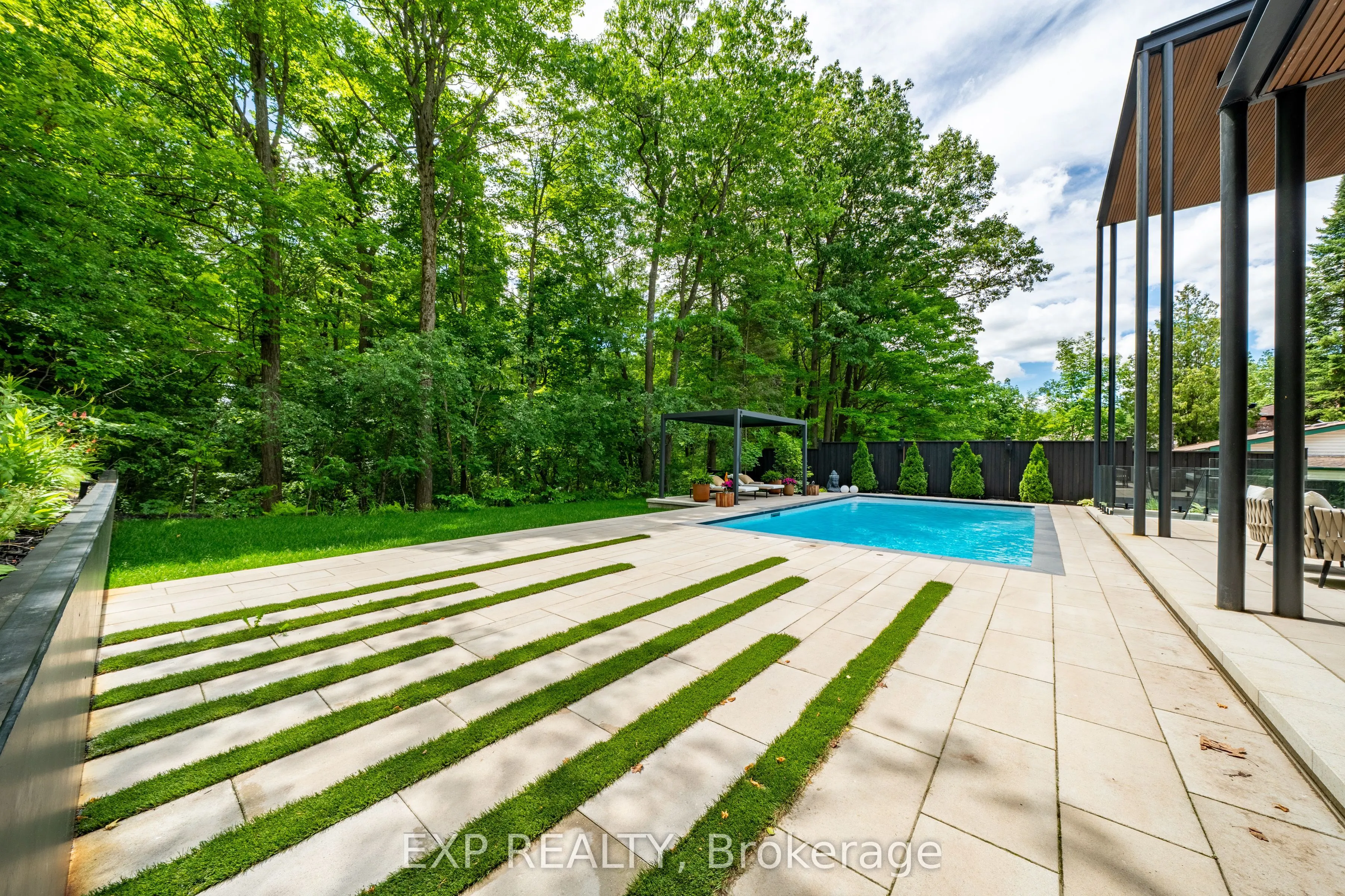 105 Park Crescent