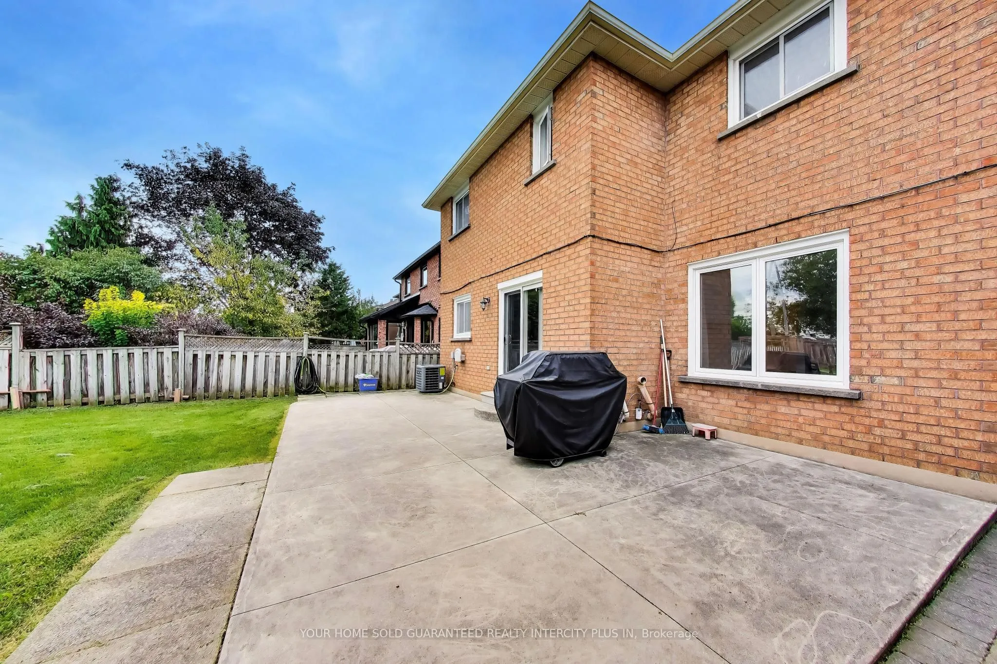 27 Via Nova Drive