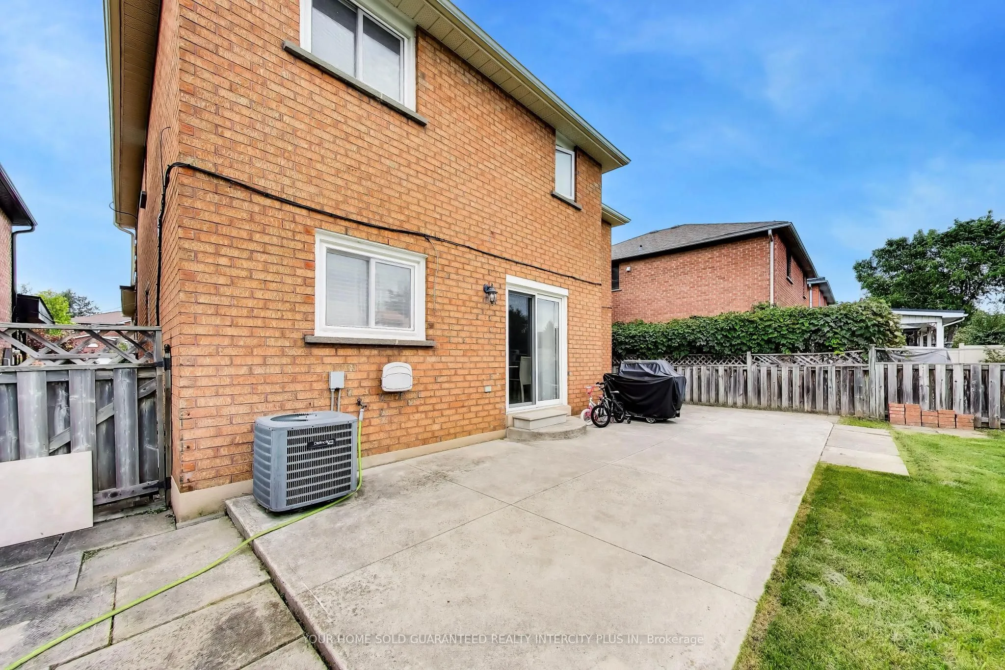 27 Via Nova Drive