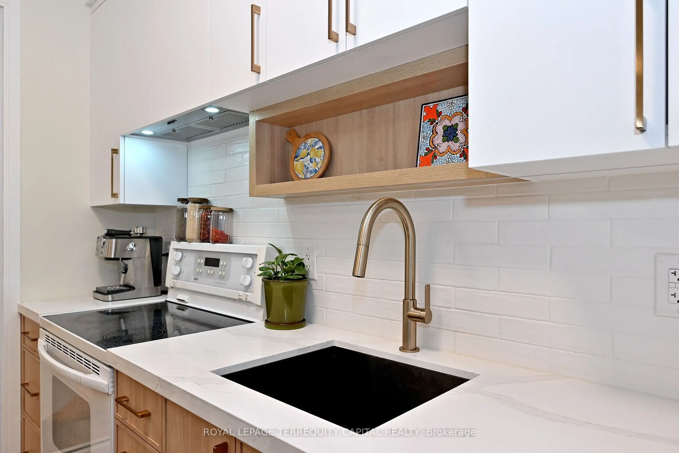 9199 Yonge Street #505