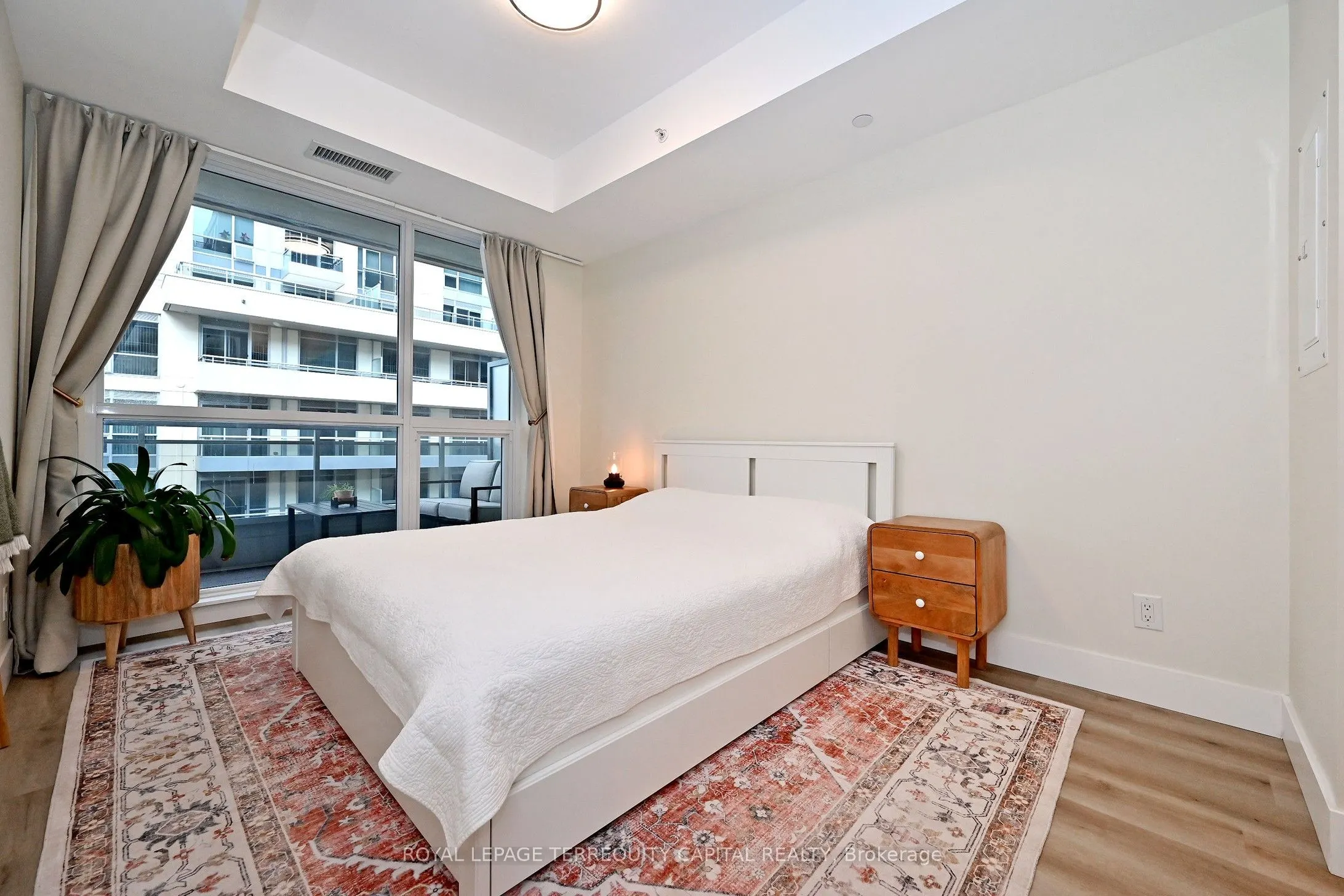 9199 Yonge Street #505