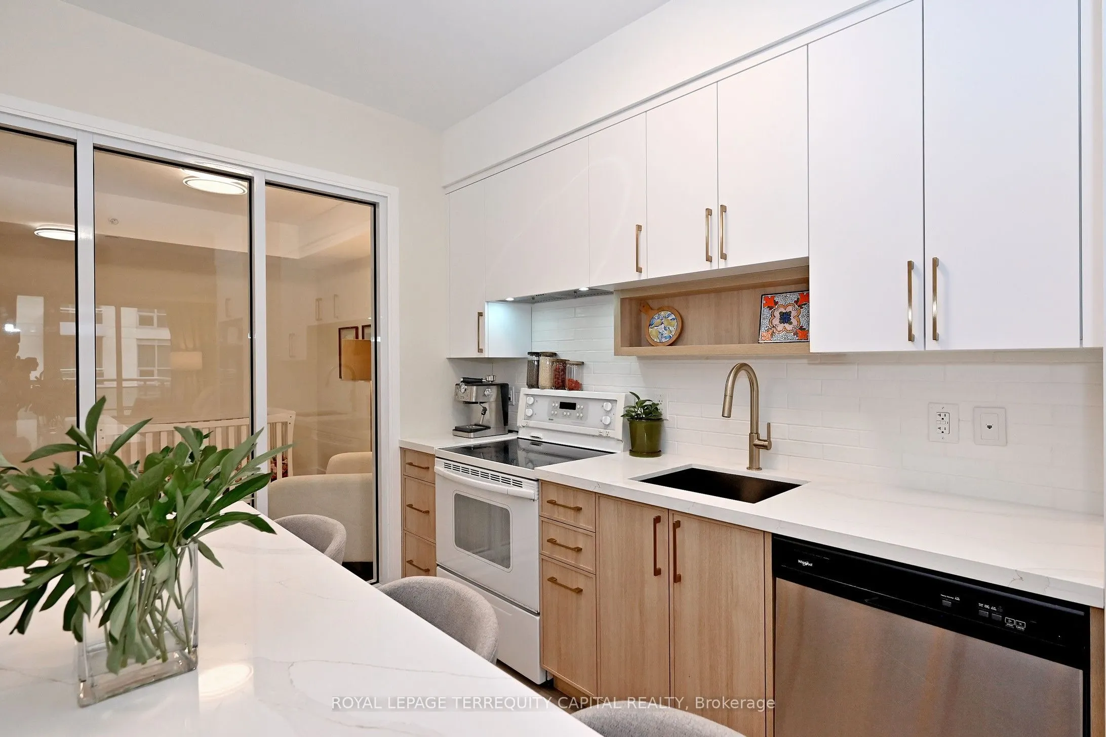9199 Yonge Street #505