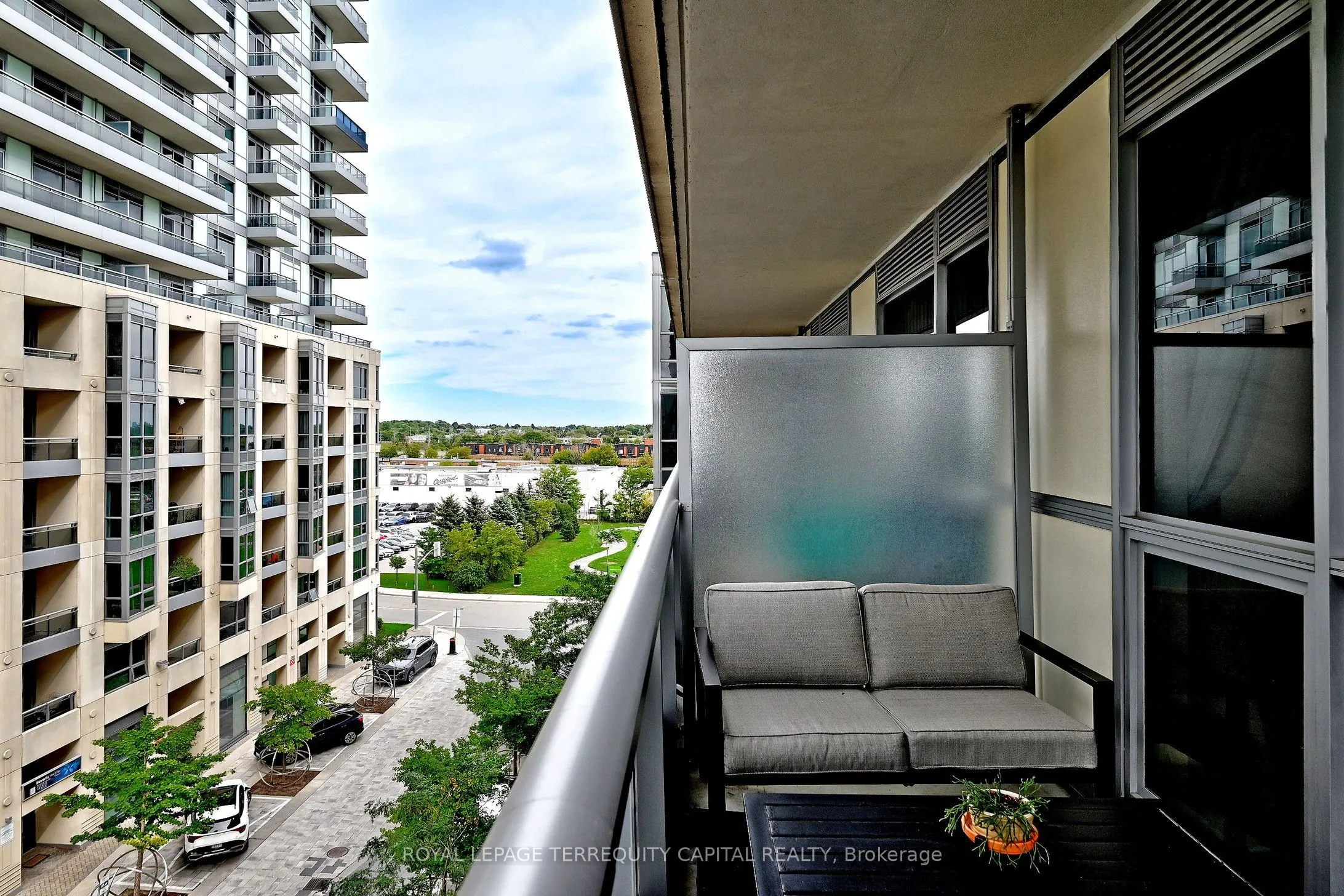 9199 Yonge Street #505