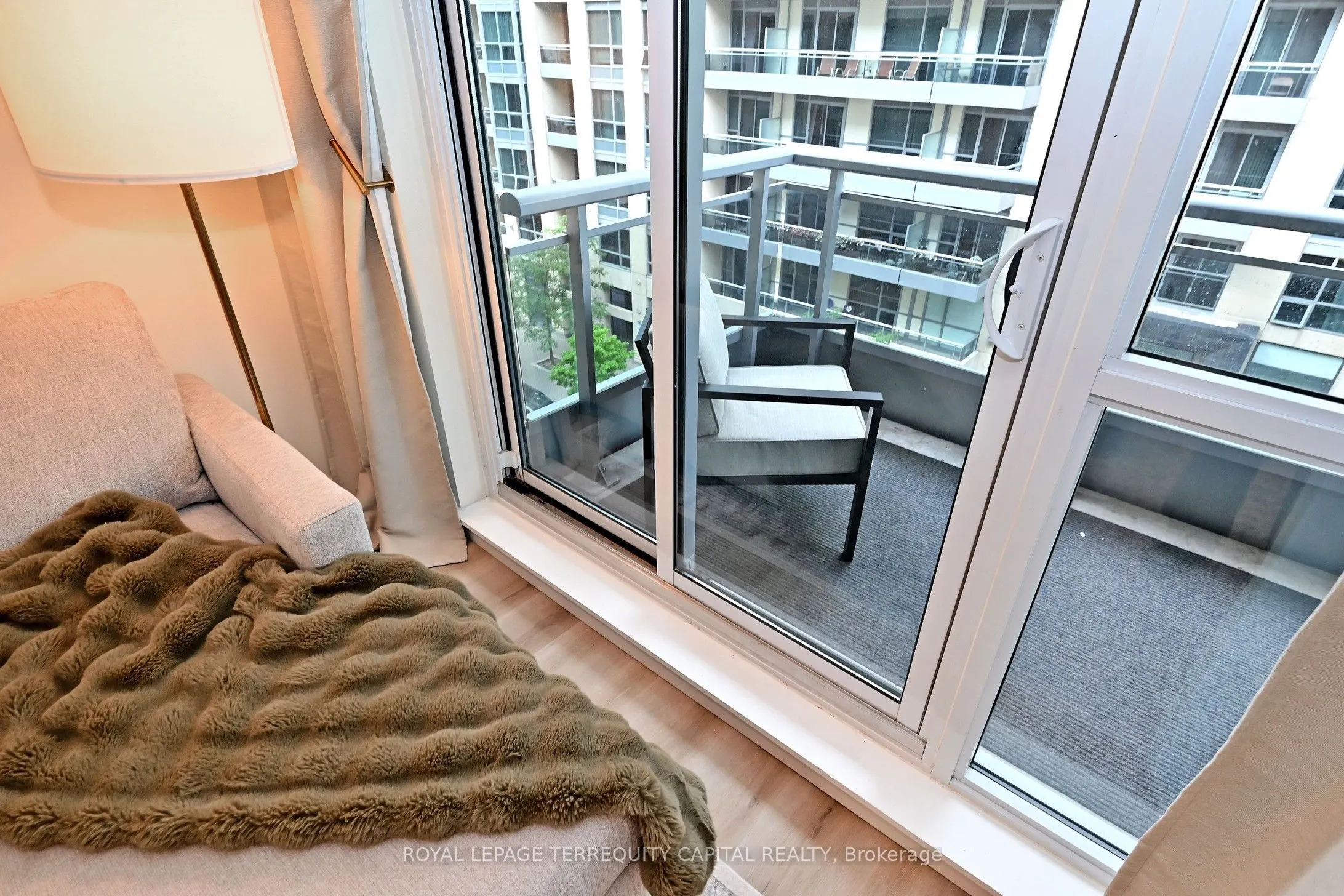 9199 Yonge Street #505