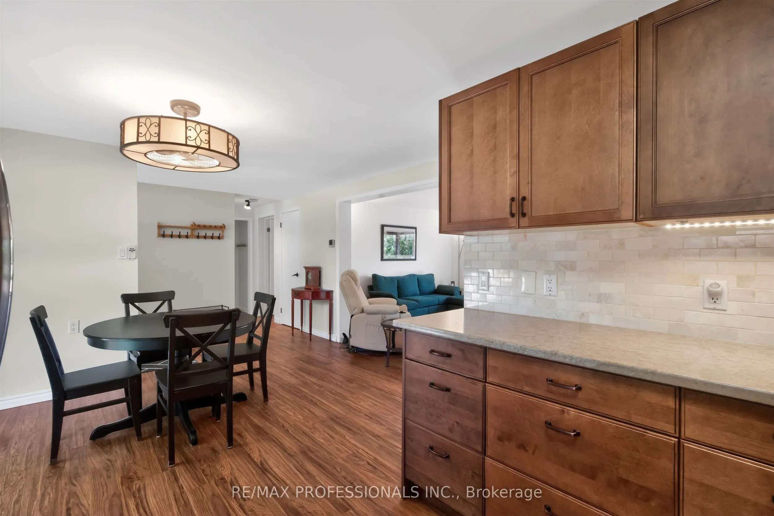 7 Tamarack Court