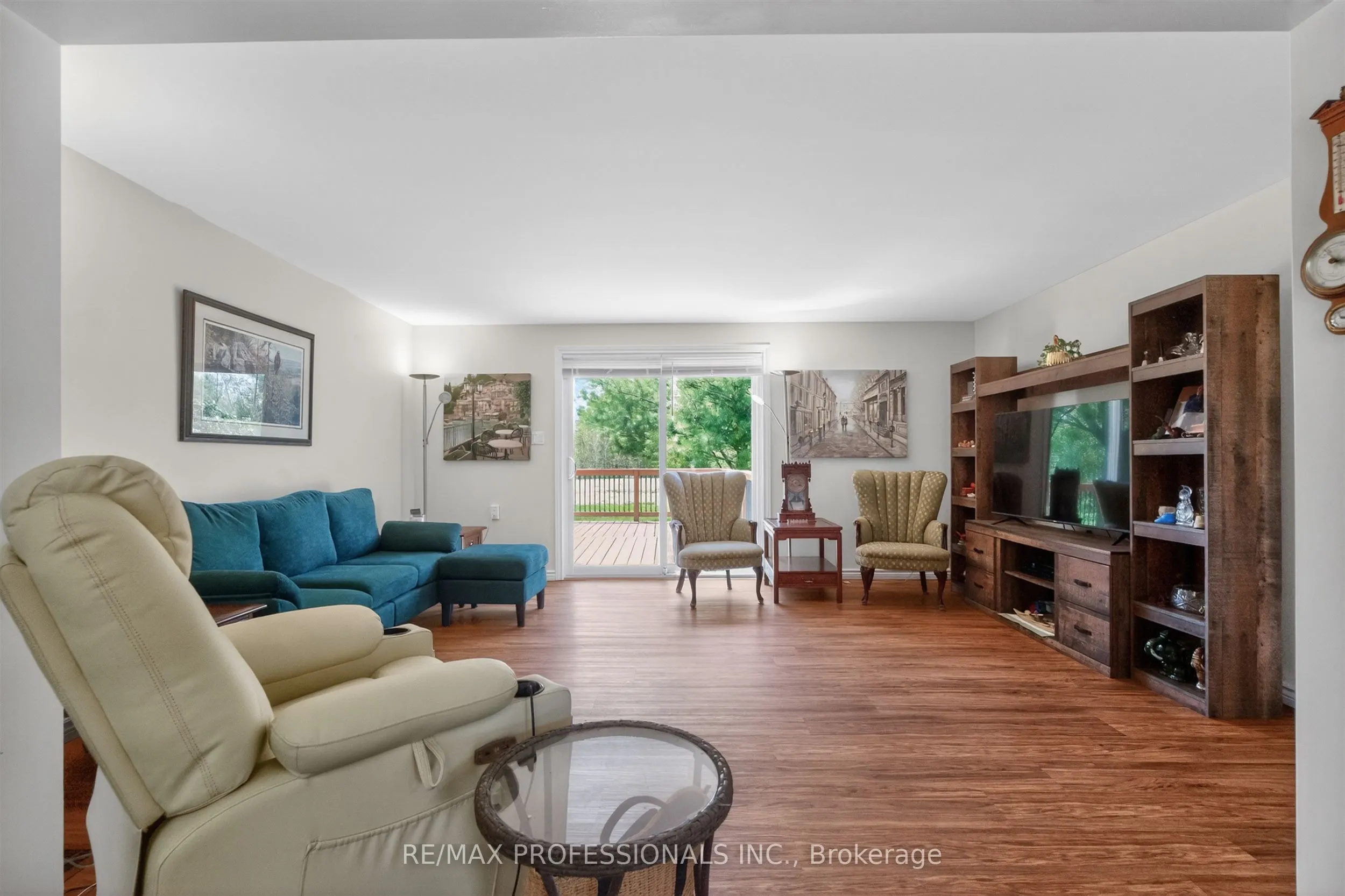 7 Tamarack Court