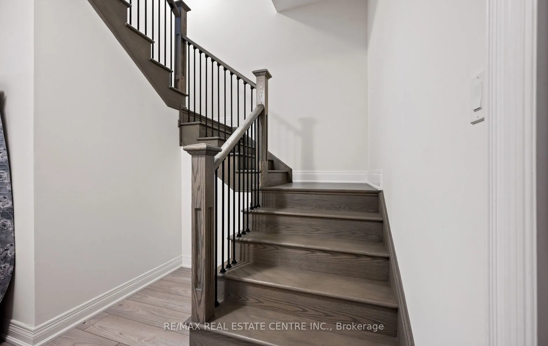 160 Wainfleet Crescent