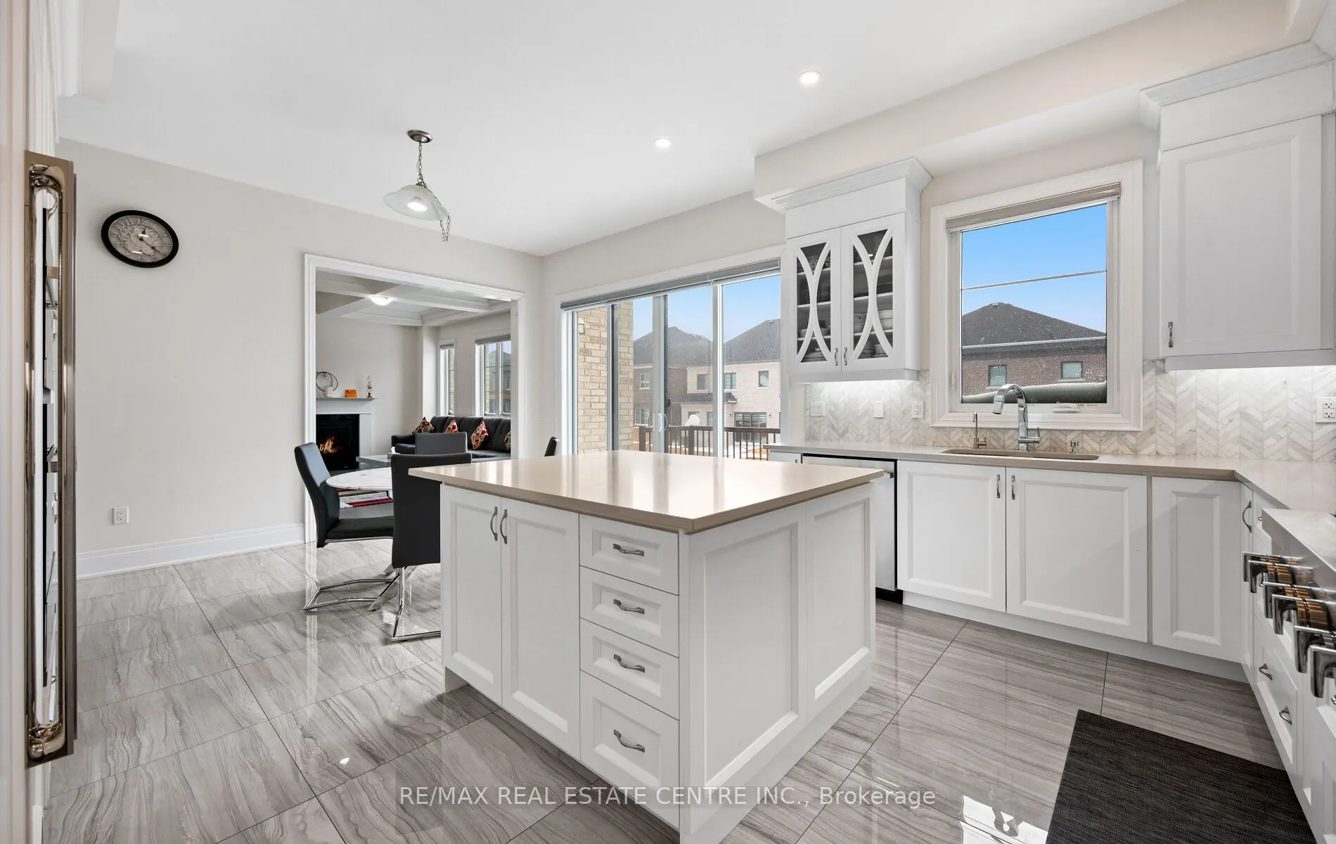 160 Wainfleet Crescent