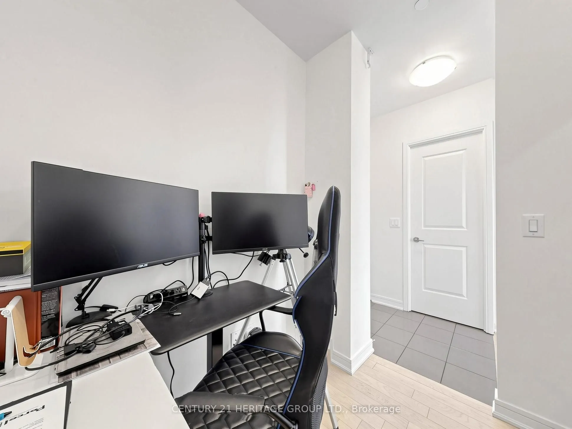 9205 Yonge Street #815