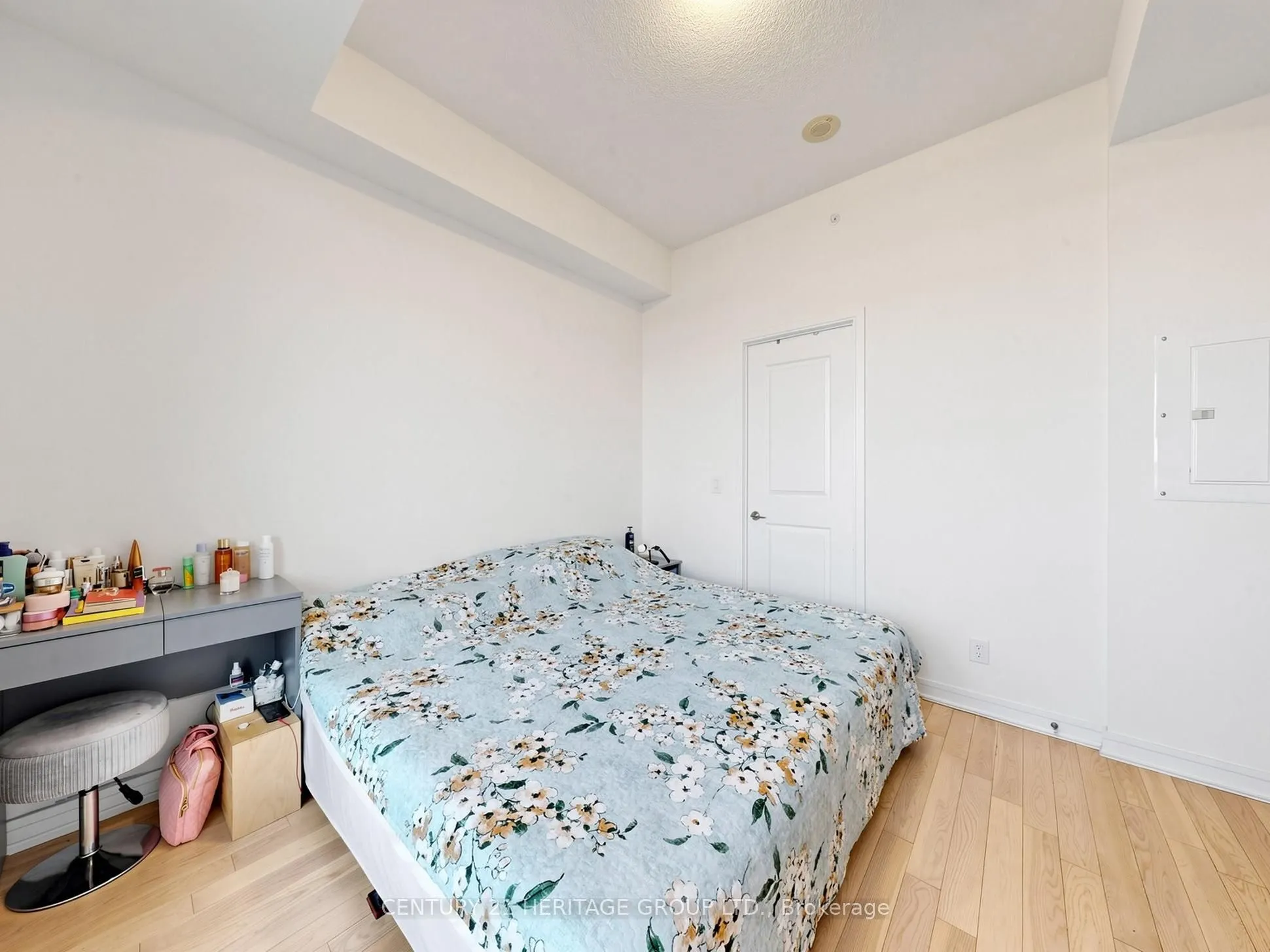 9205 Yonge Street #815