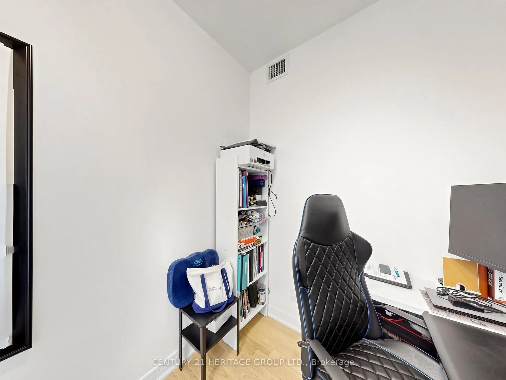 9205 Yonge Street #815