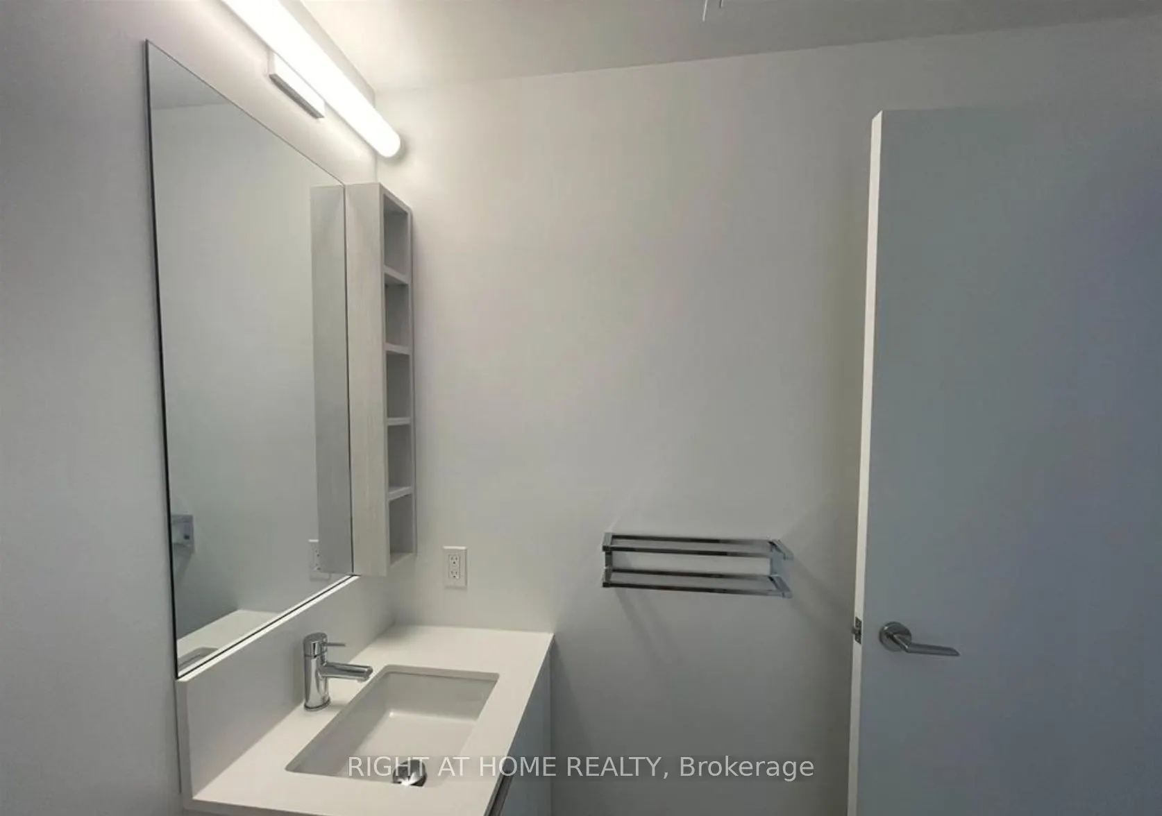 1000 Portage Parkway #2715